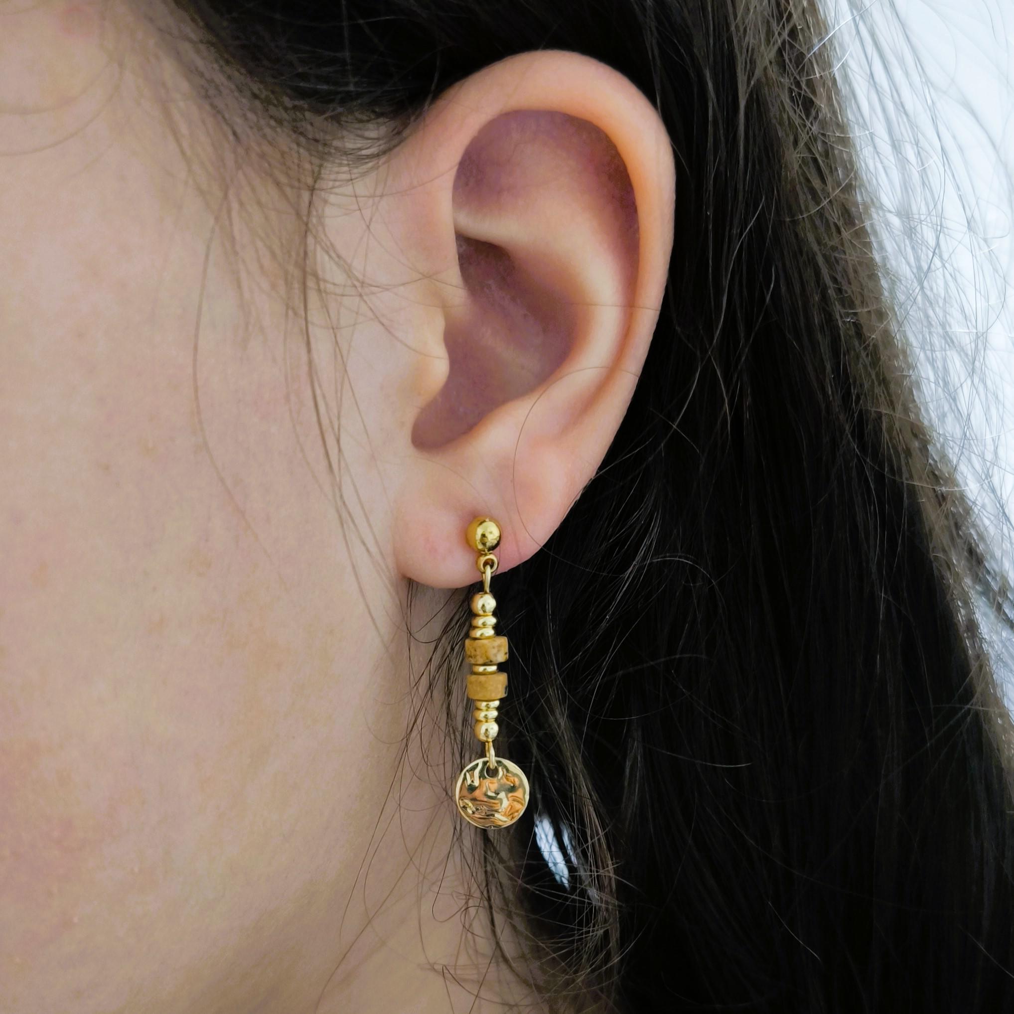 Anaé, boucles d'oreilles dorées et rondelles de jaspe beige – photo 2