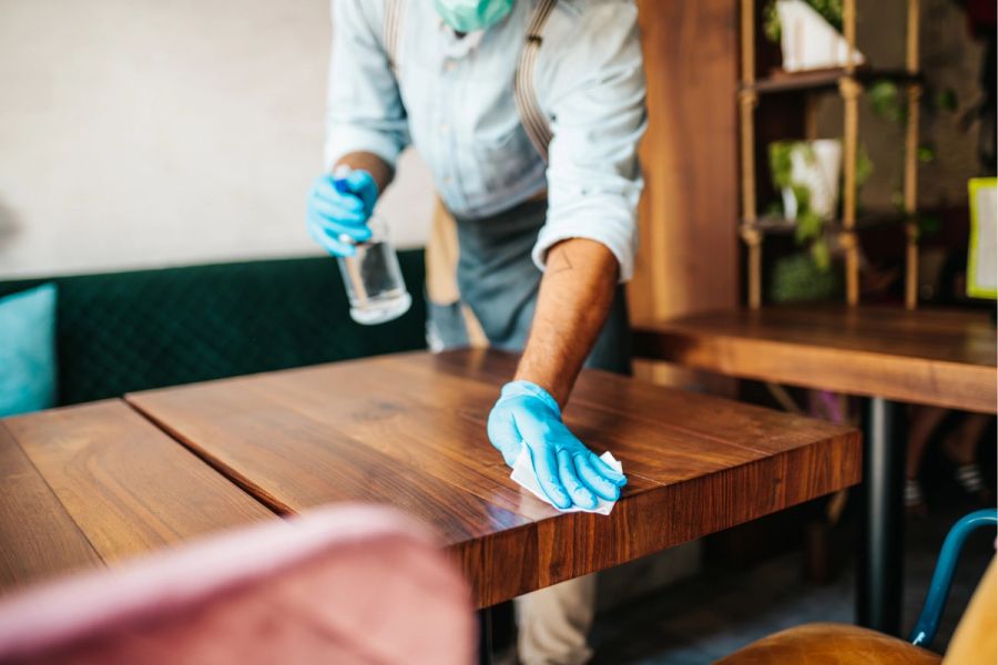 Por que as empresas confiam em nossos detergentes