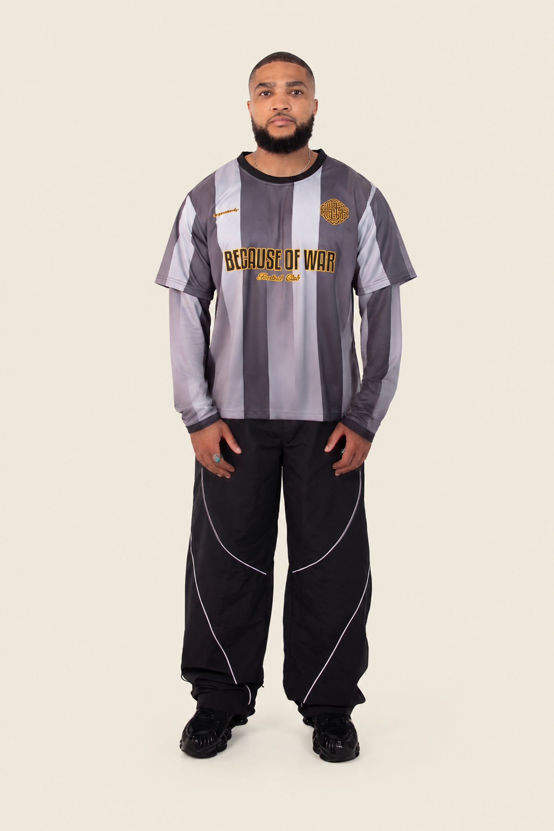 Model wearing ash jersey