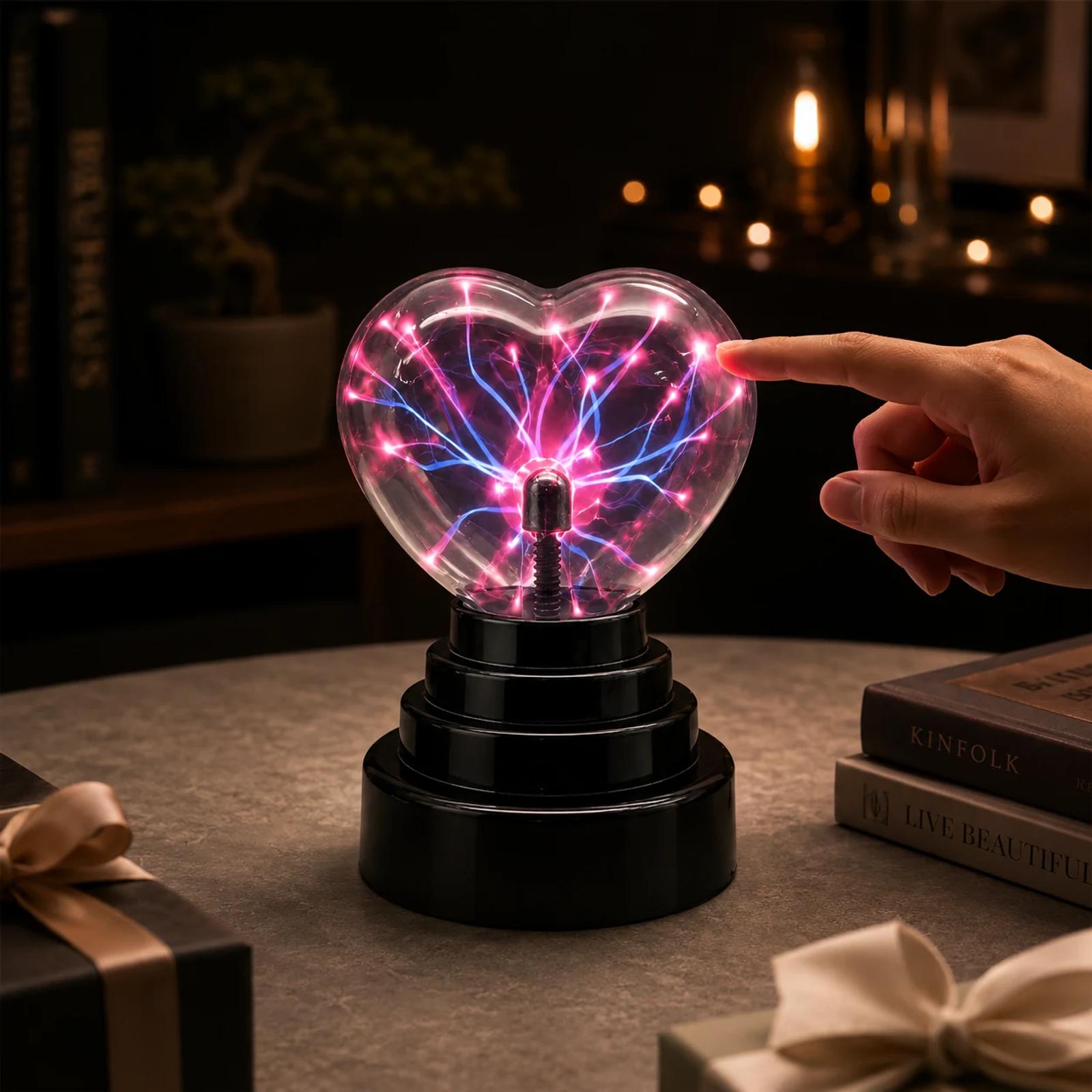 MX-7032 heart plasma ball lamp reacting to hand touch with visible electric filaments