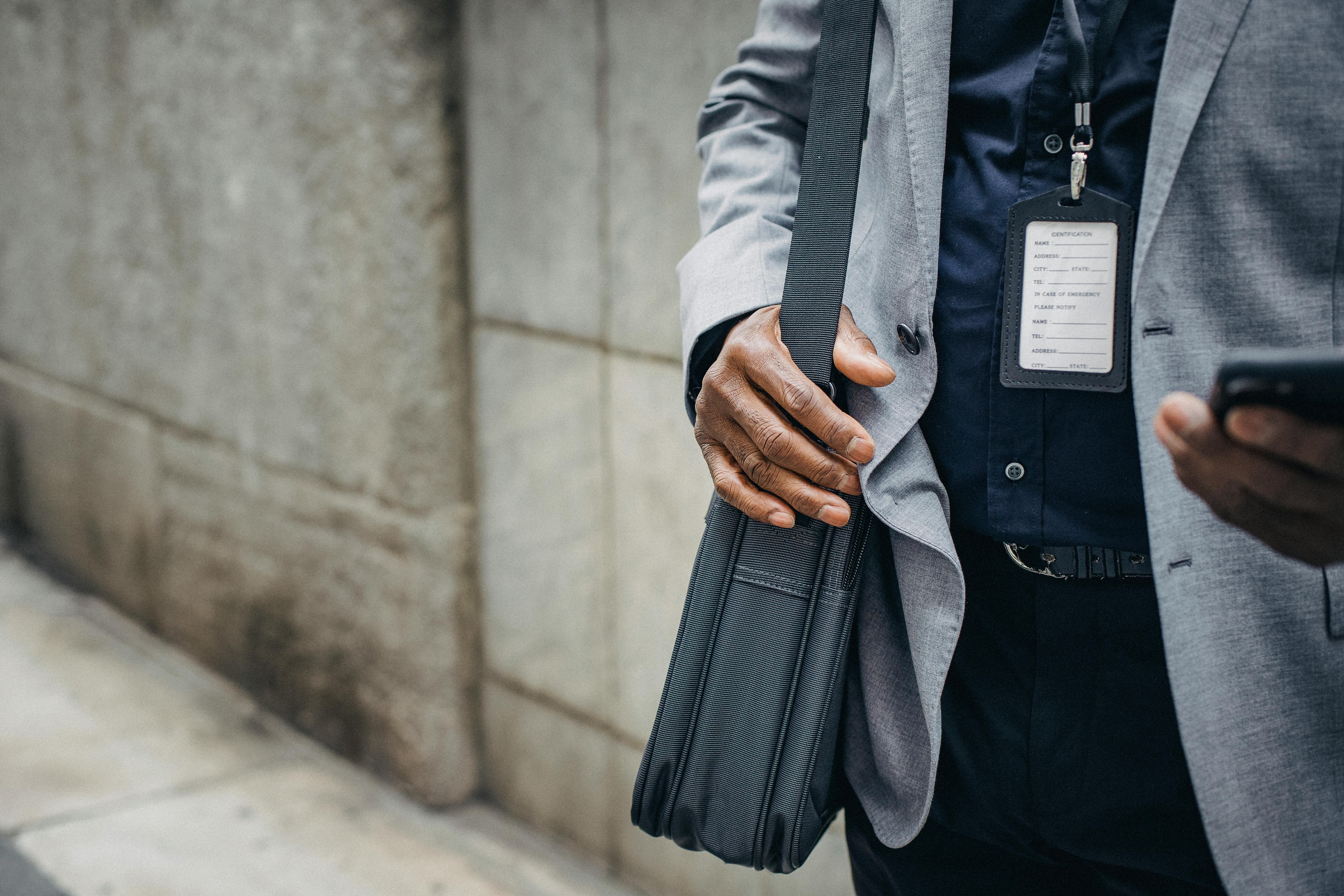 How to Find Authentic Stone Island Jackets Online Using Reddit