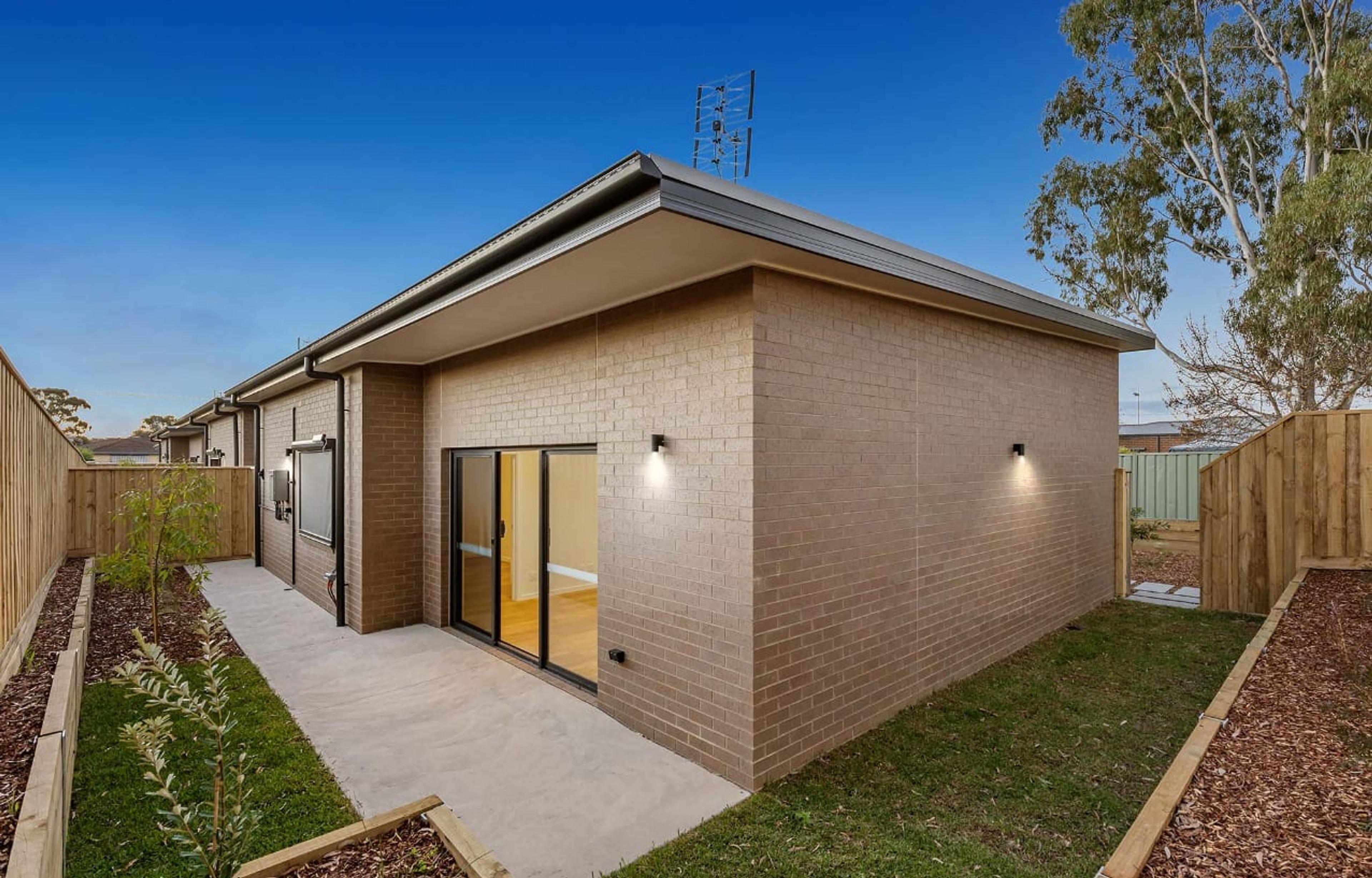 Kangaroo Flat Villas — front exterior of SDA home (Robust)
