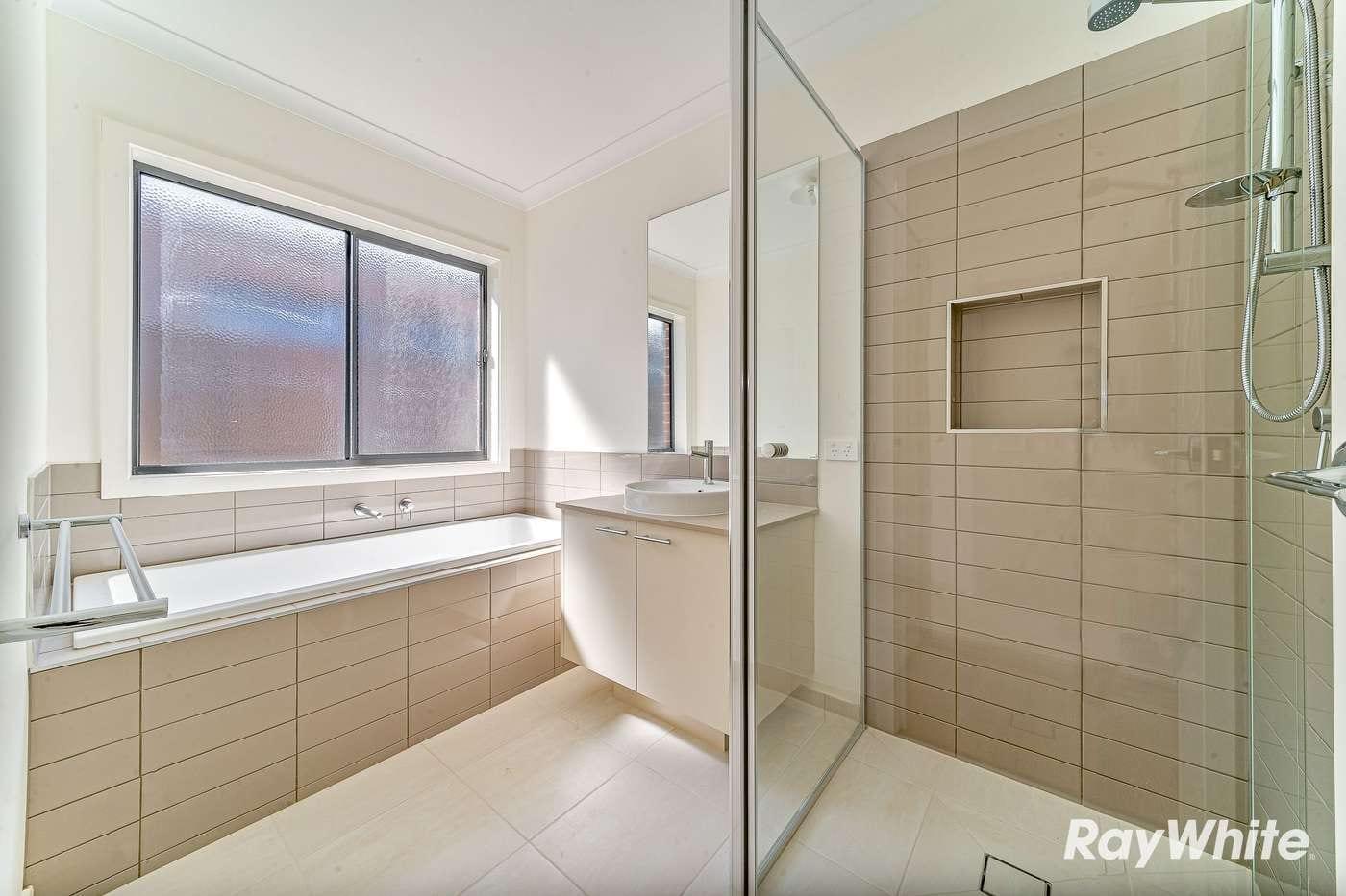 White Hills — interior — Hills Sil Bathroom
