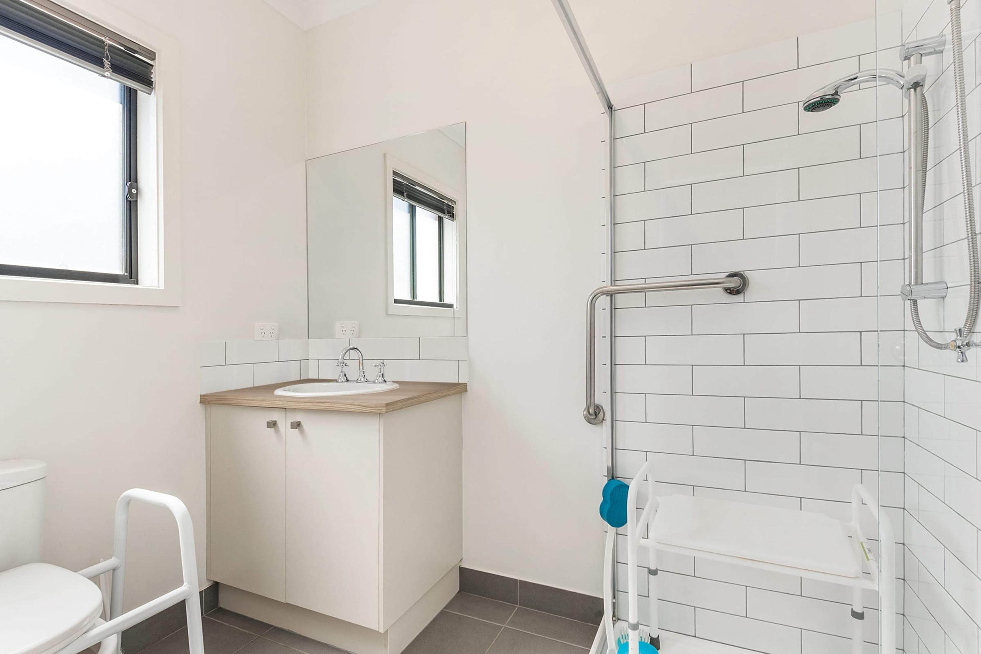 Strathdale McIvor — interior — Mcivor Sil Ensuite Scaled