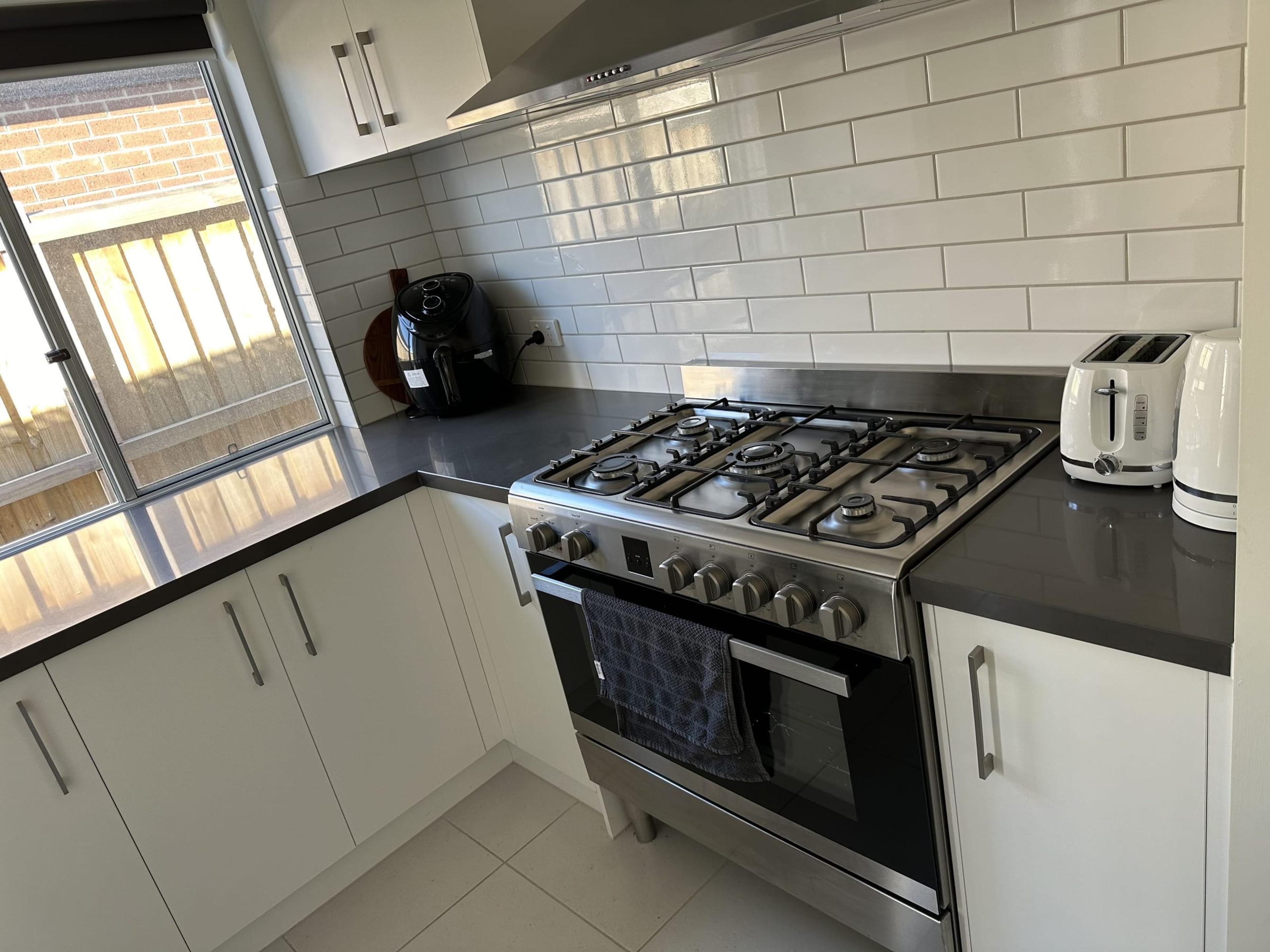 Armstrong Creek — interior — Creek Sil Kitchen Scaled