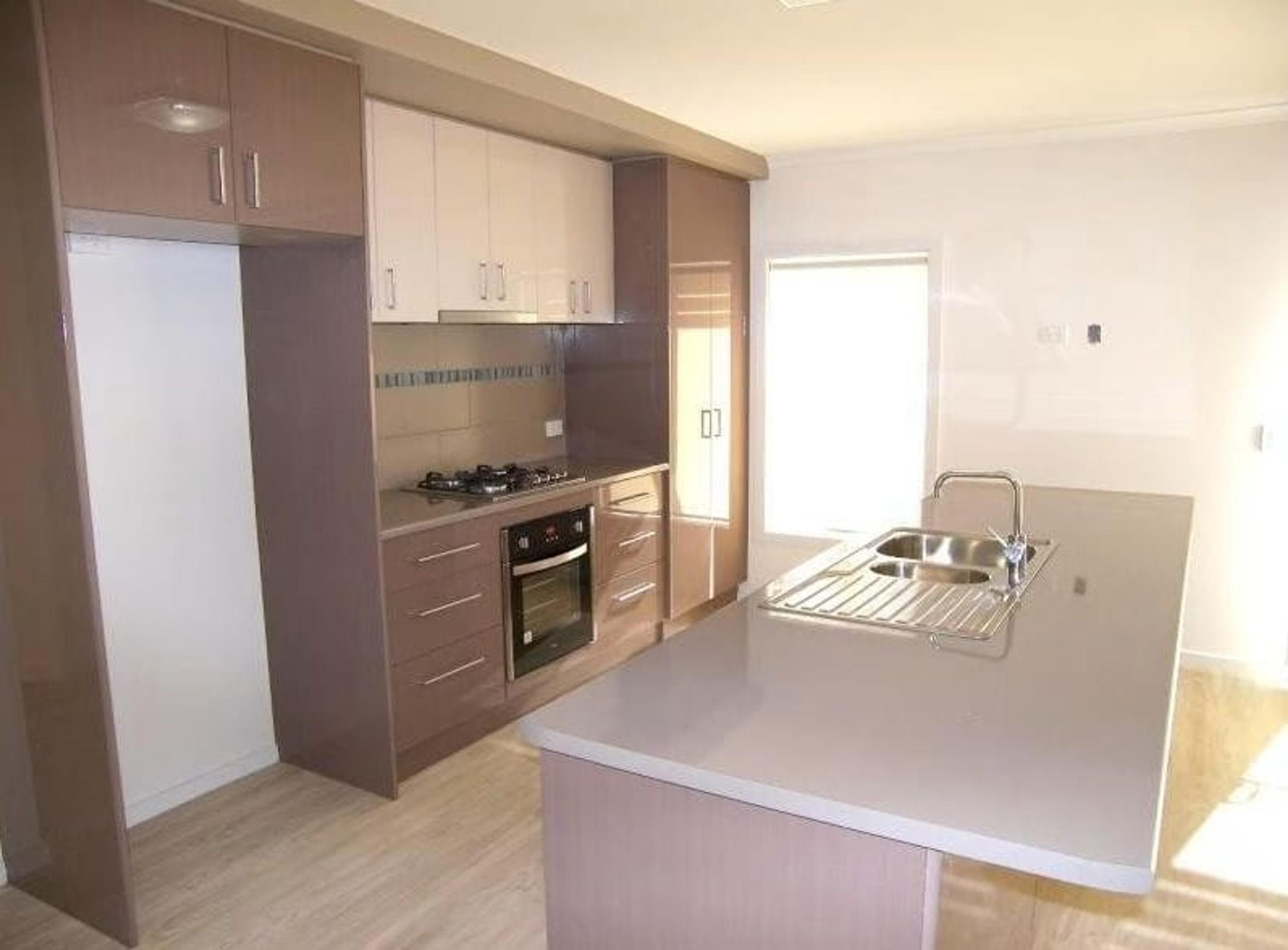 Ascot — interior — Sil Kitchen Jpg