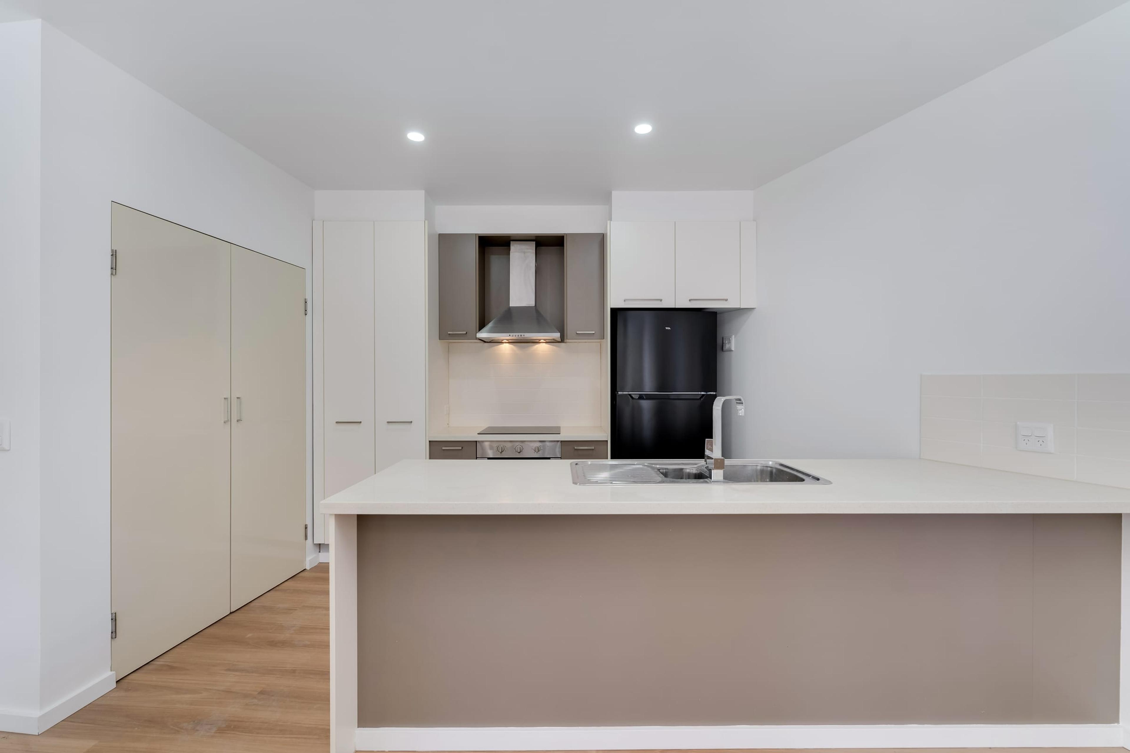Ivanhoe — interior — N8g06660