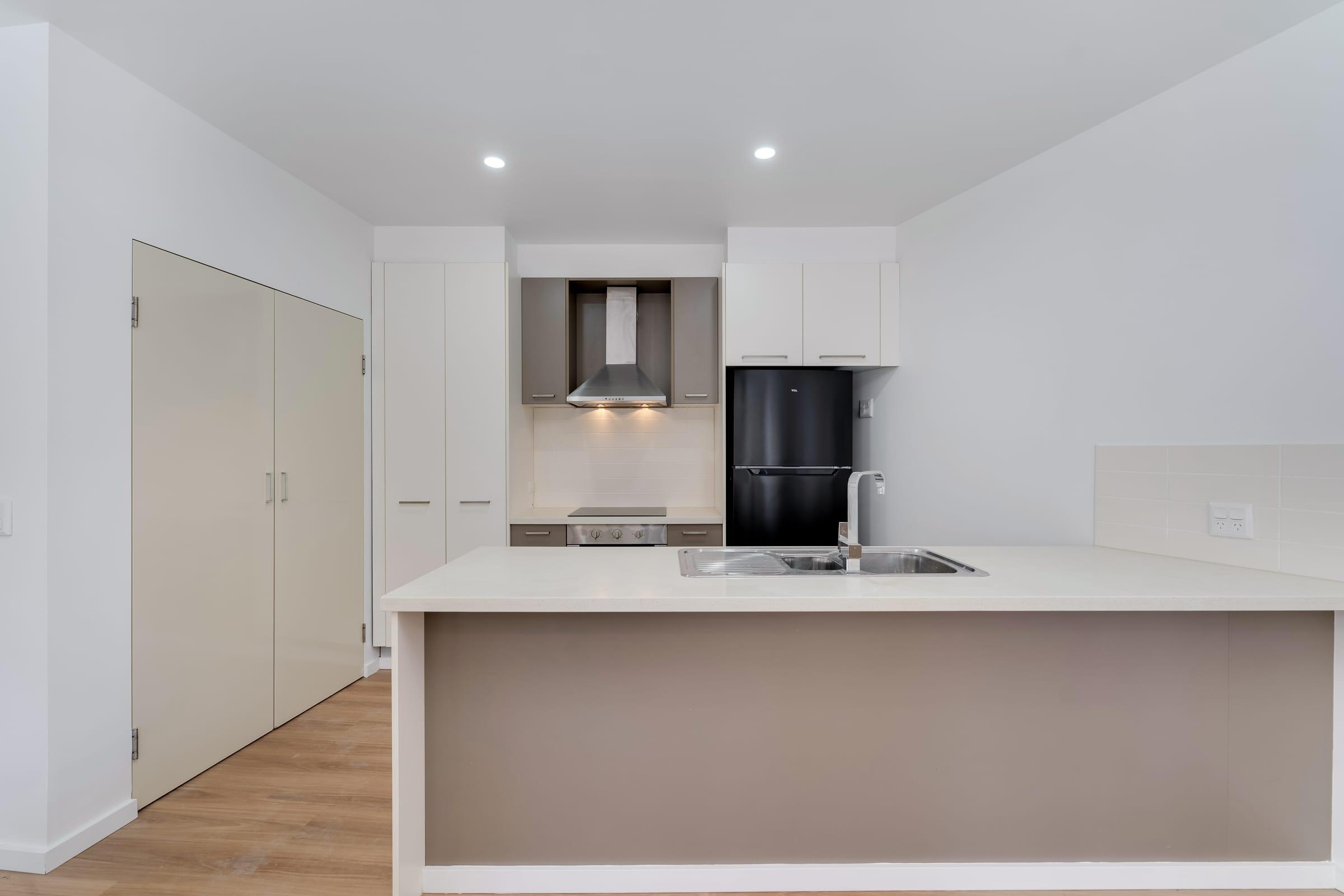 Ivanhoe — interior — N8g06660