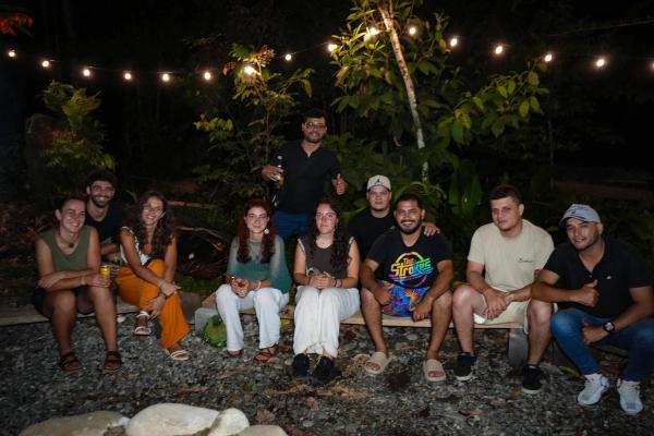 Chicos en la experiencia