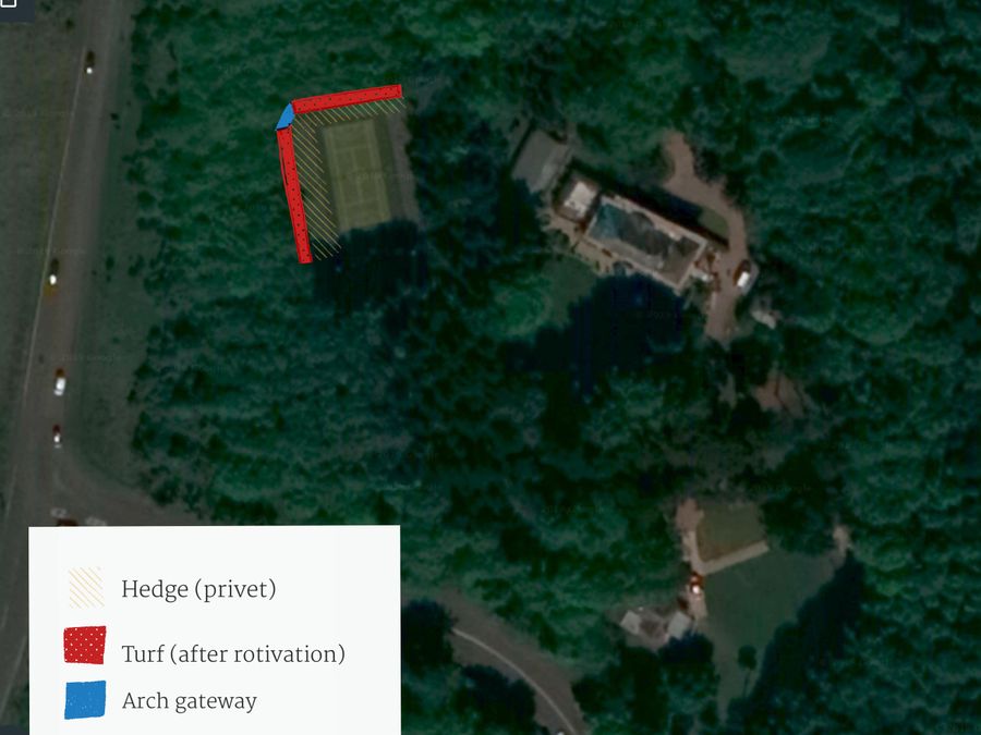 Aerial photo of the grounds with a hedge line and an arch gateway marked in red and blue, with a key