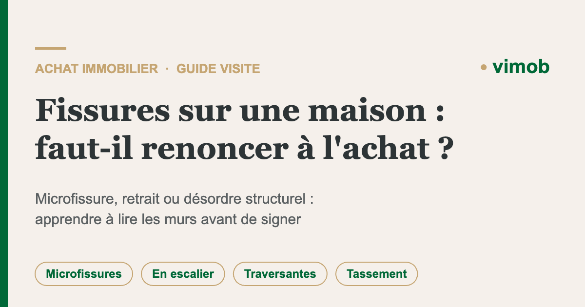 Fissure en escalier sur le mur d'une maison à inspecter avant un achat immobilier