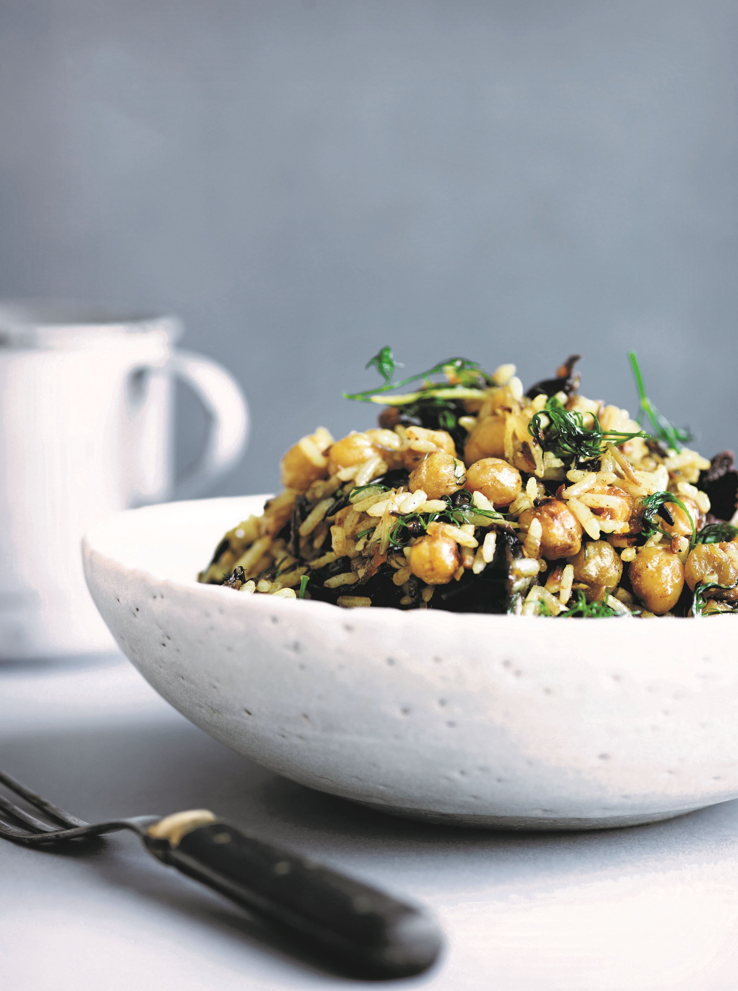 Rissalat med karryristede kikærter