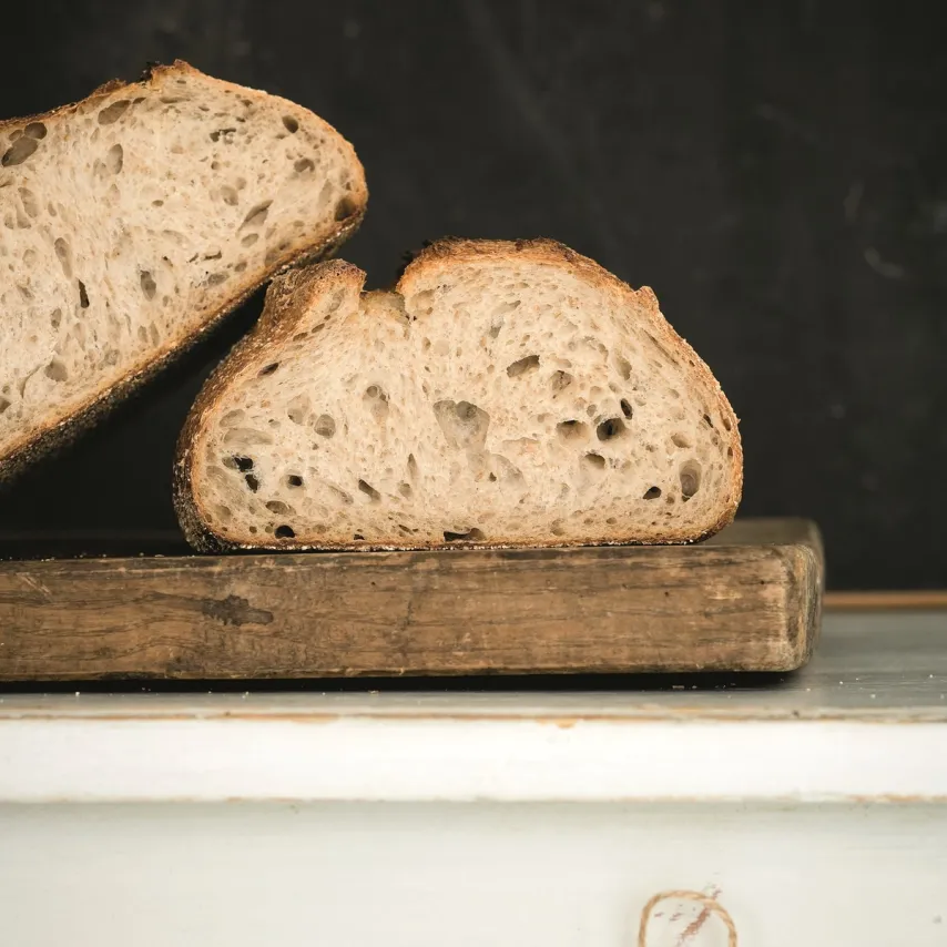 Common wheat loaf by Claus Meyer