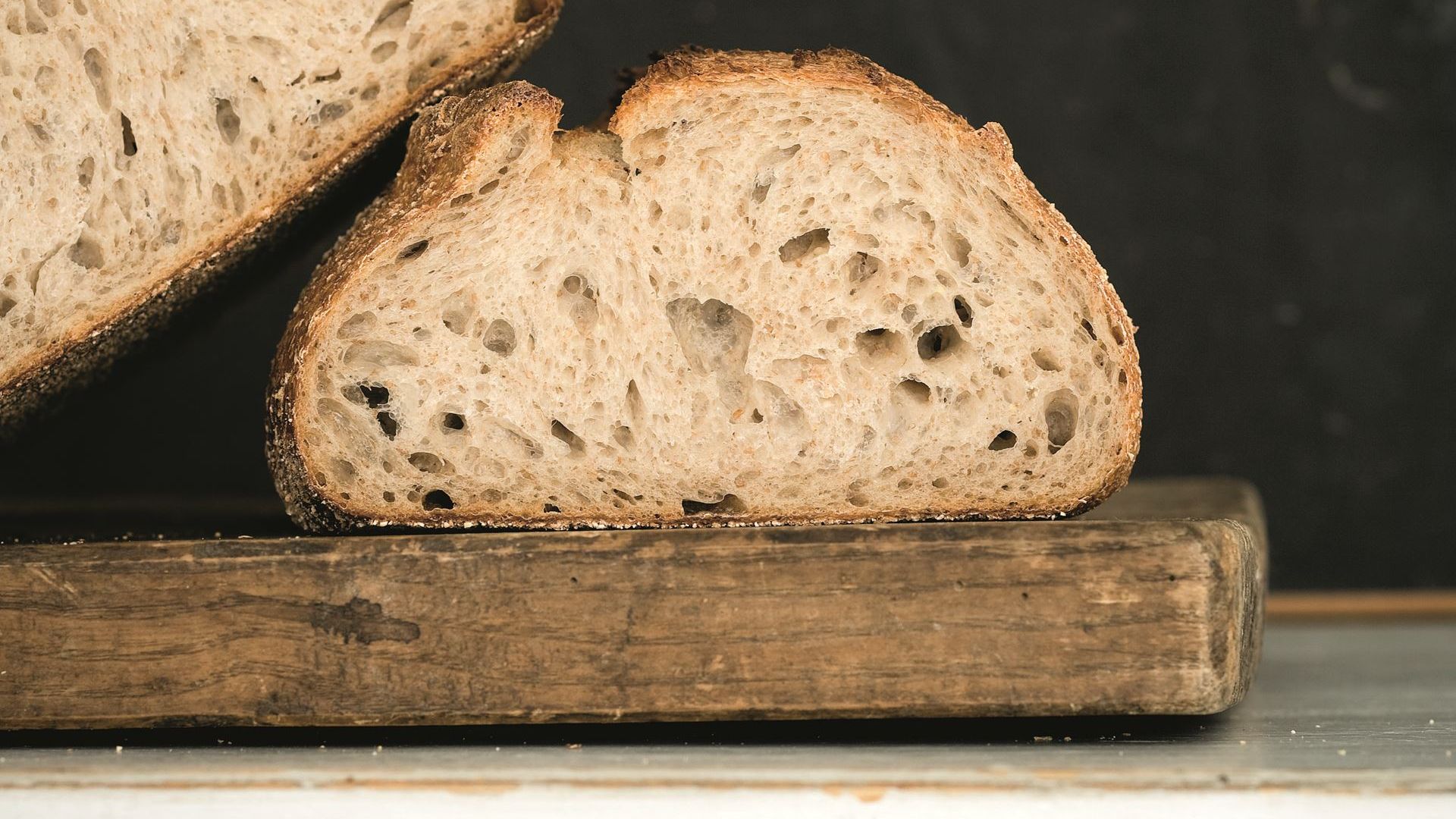 Common wheat loaf by Claus Meyer