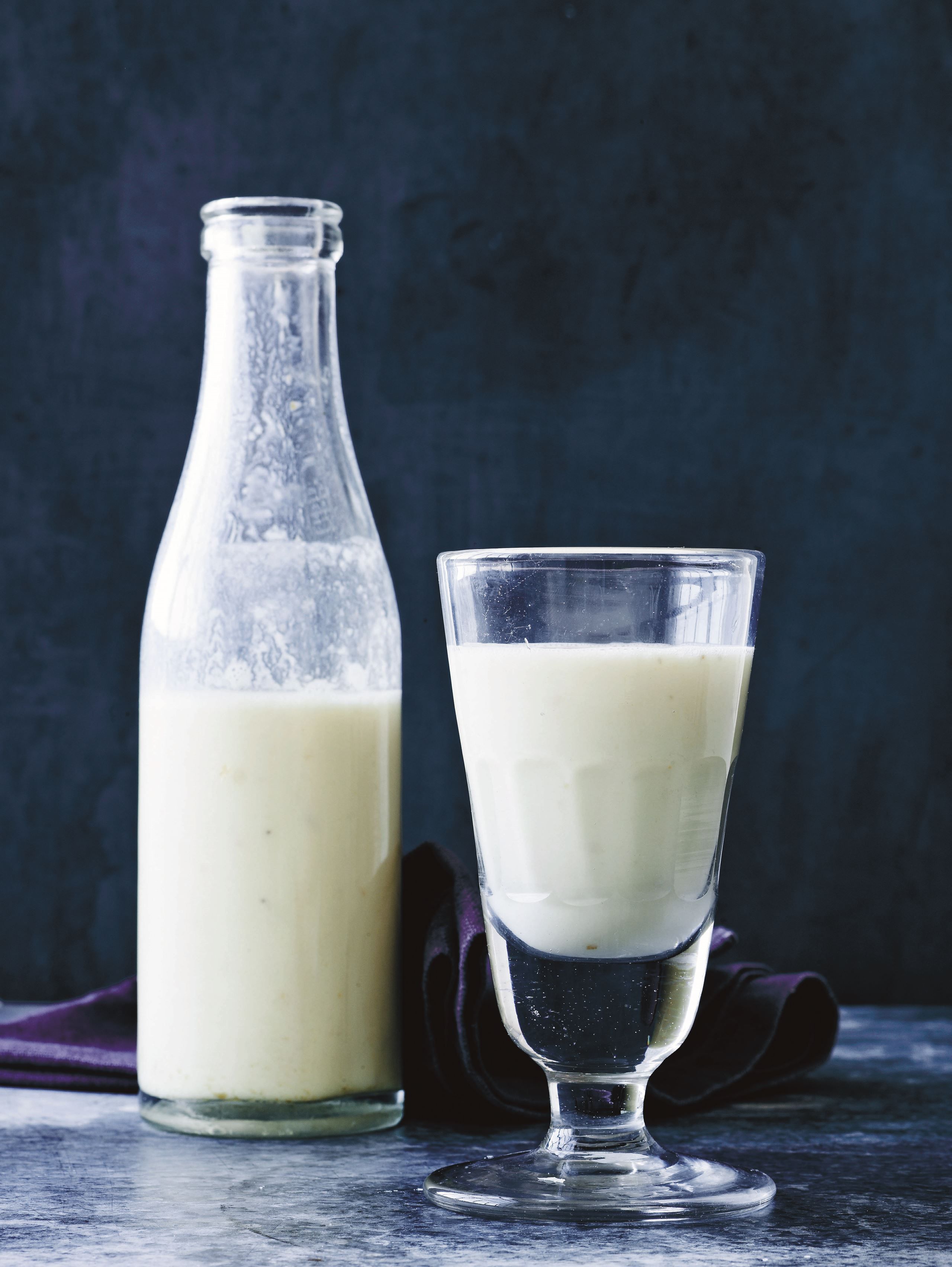 Smoothie med banan, ananas og ingefær