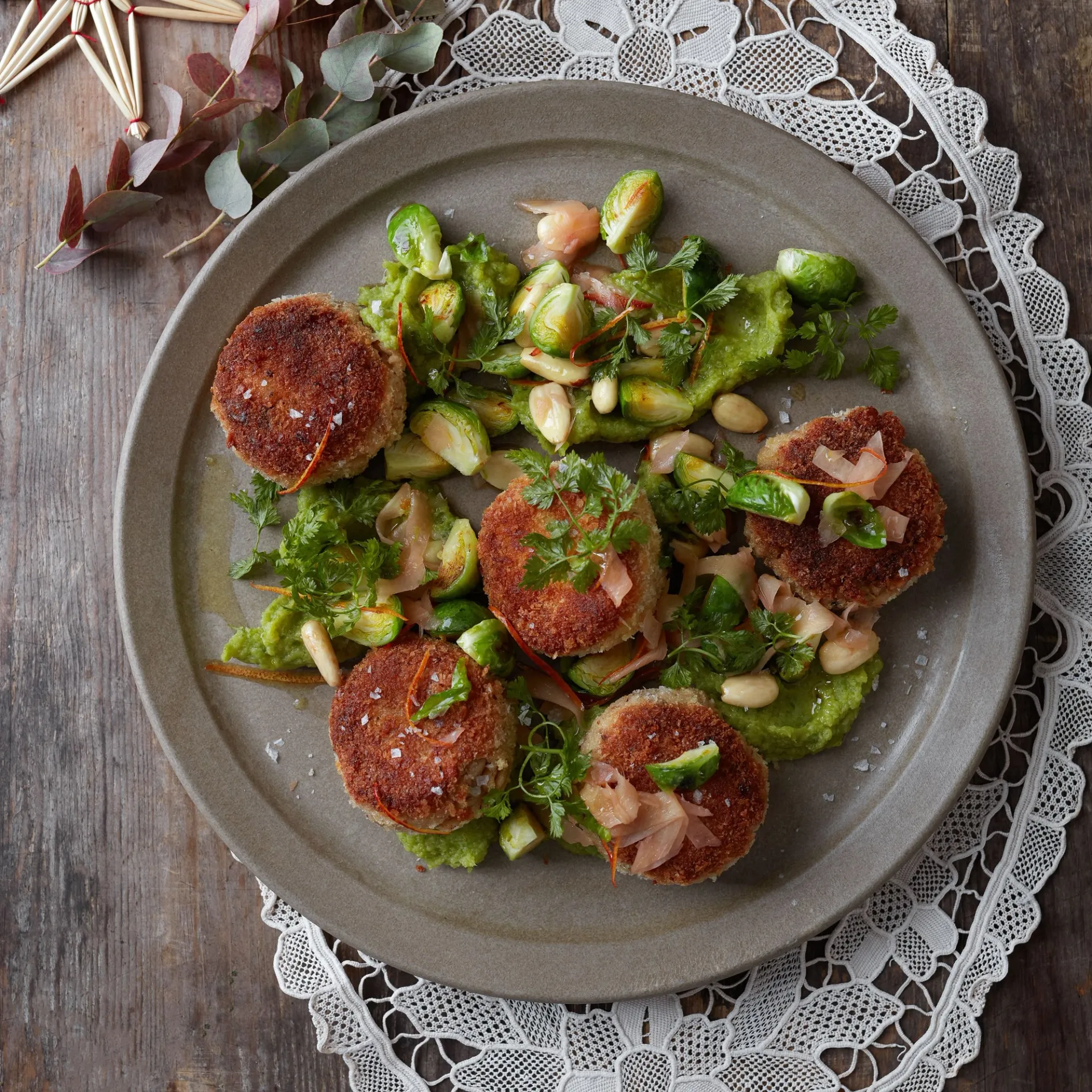 Perlebygbøffer med rosenkål, appelsin og ingefær