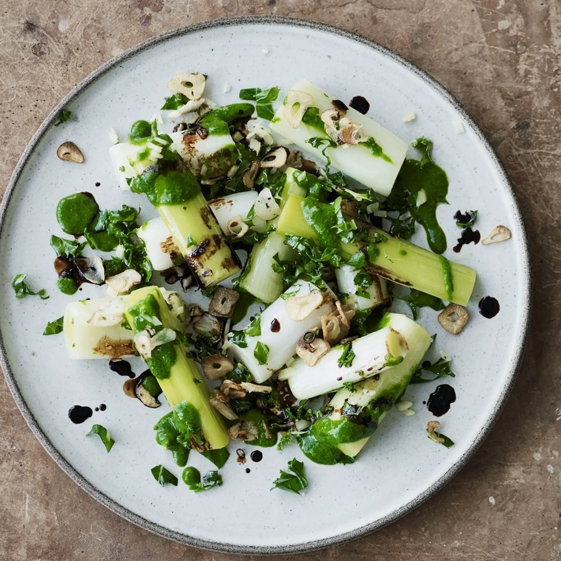 Dampede porrer og grønkålspuré