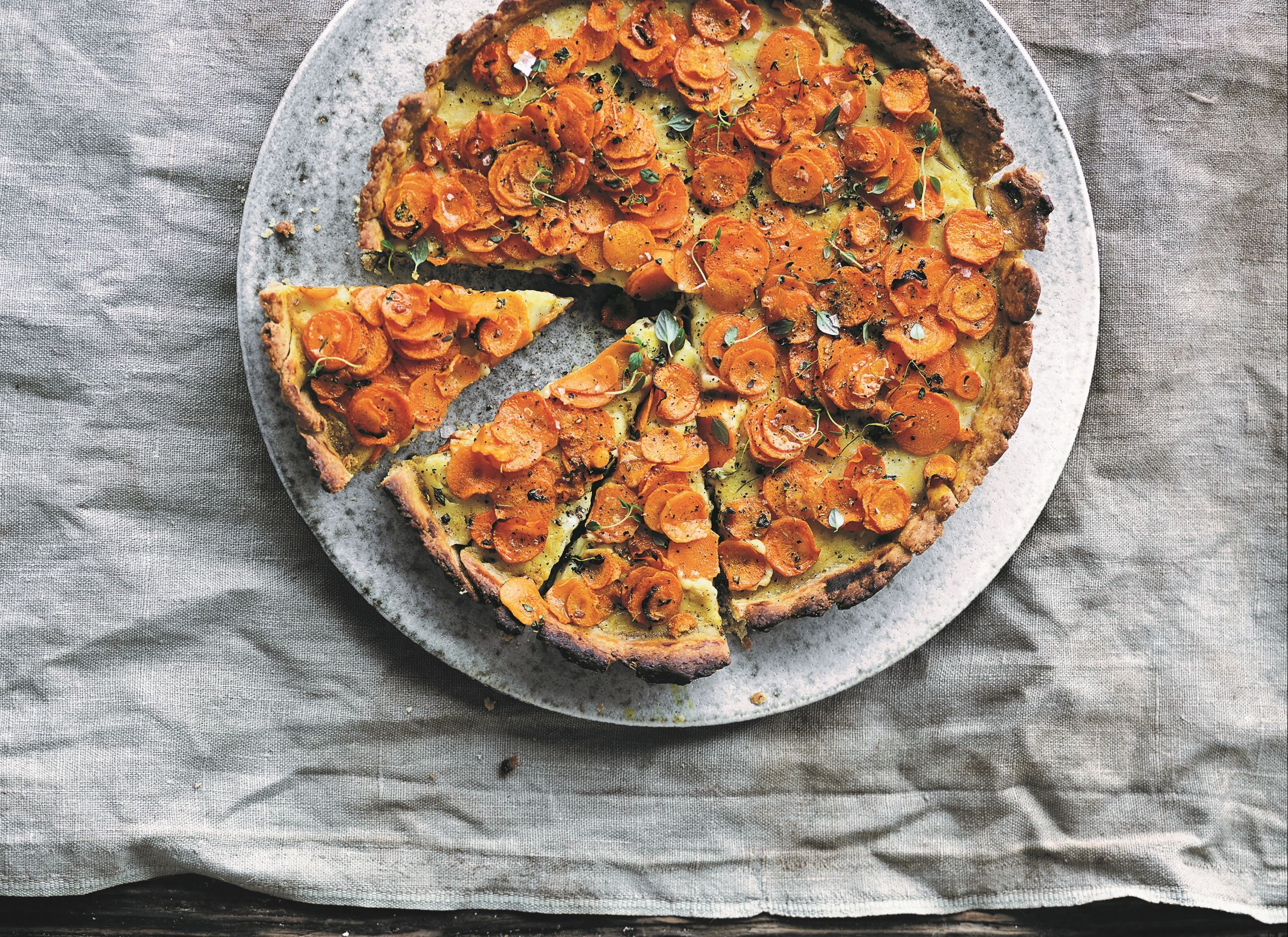 Gulerodstærte med karry og citrontimian