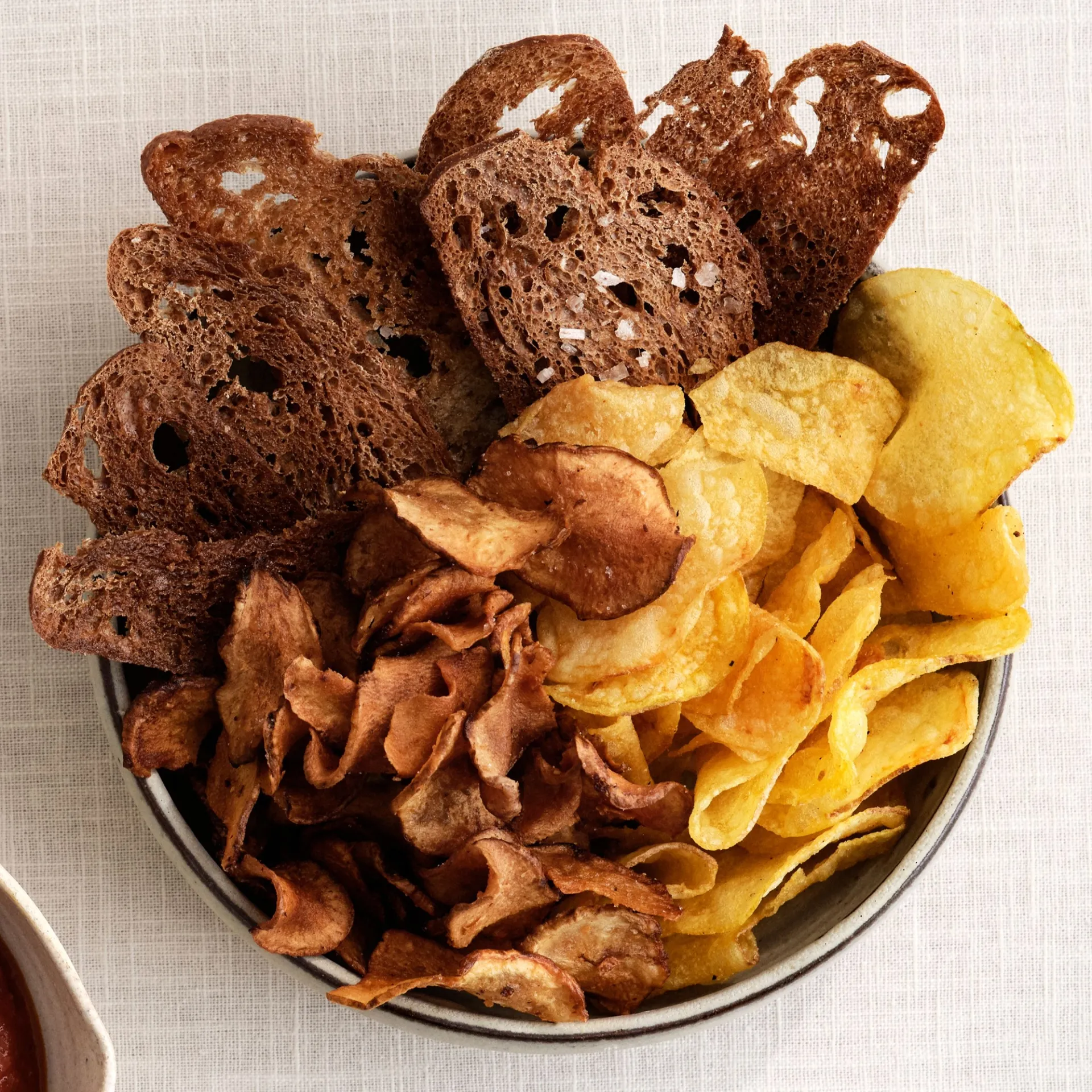 SALT ’N’ VINEGAR CHIPS