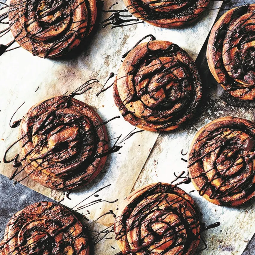 Kanelsnegle med chokolade