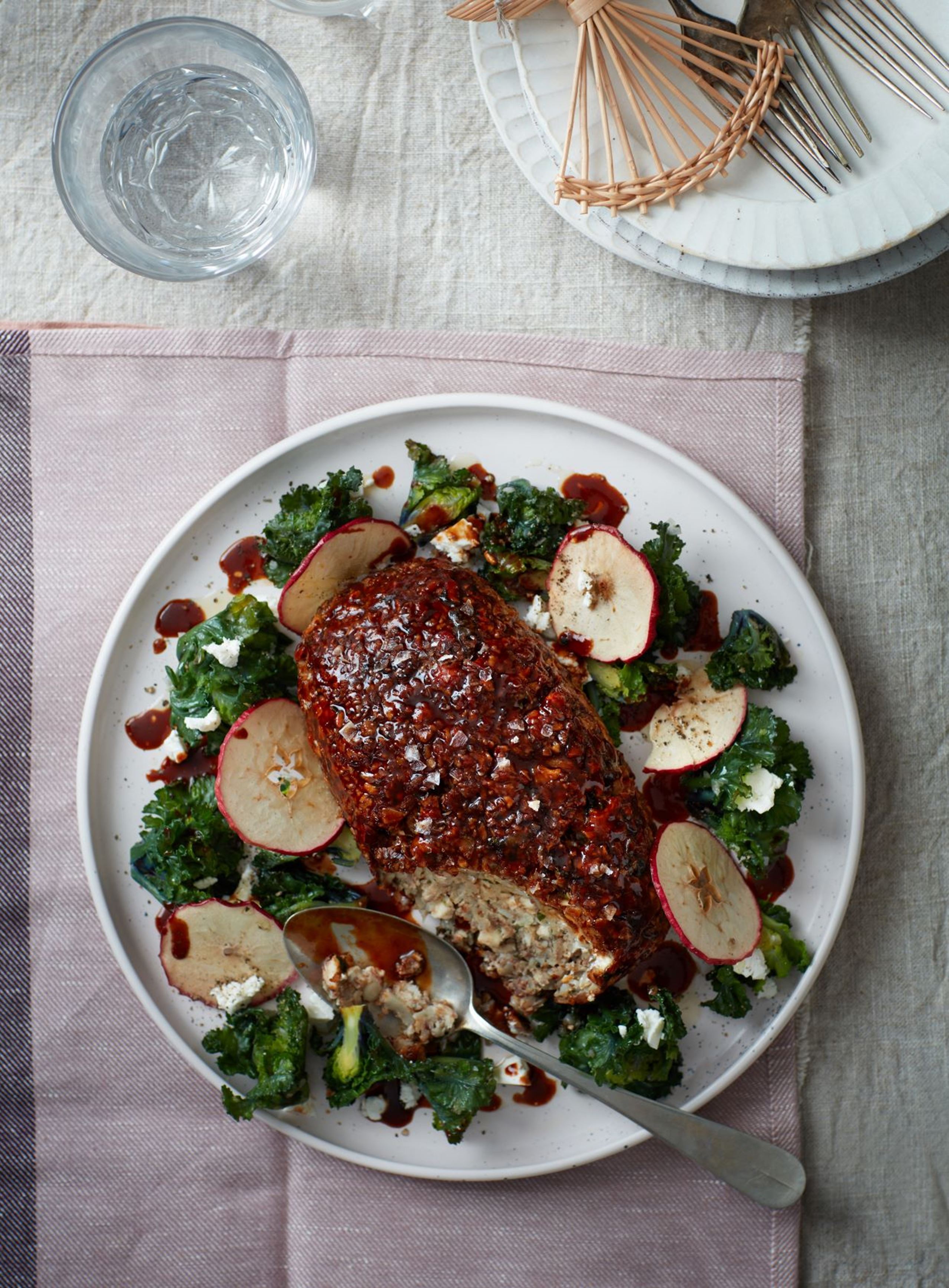Farsbrød af hasselnødder og jordskokker