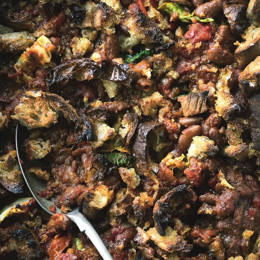 Bagte bønner med savoykål og persillepesto