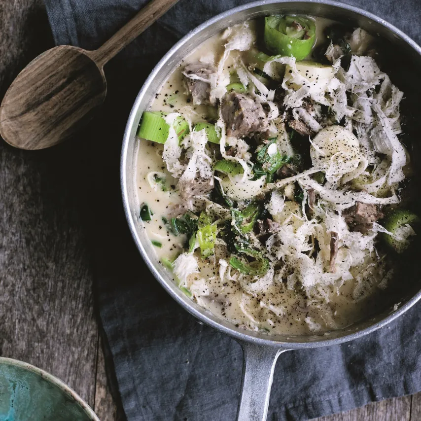 Sprængt oksebryst med peberrodssovs