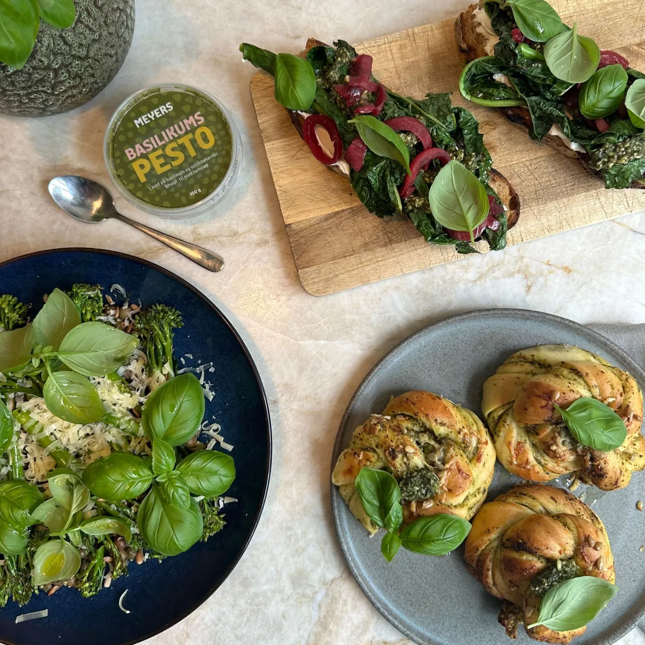 Meyers basilikumspesto på 3 måder
