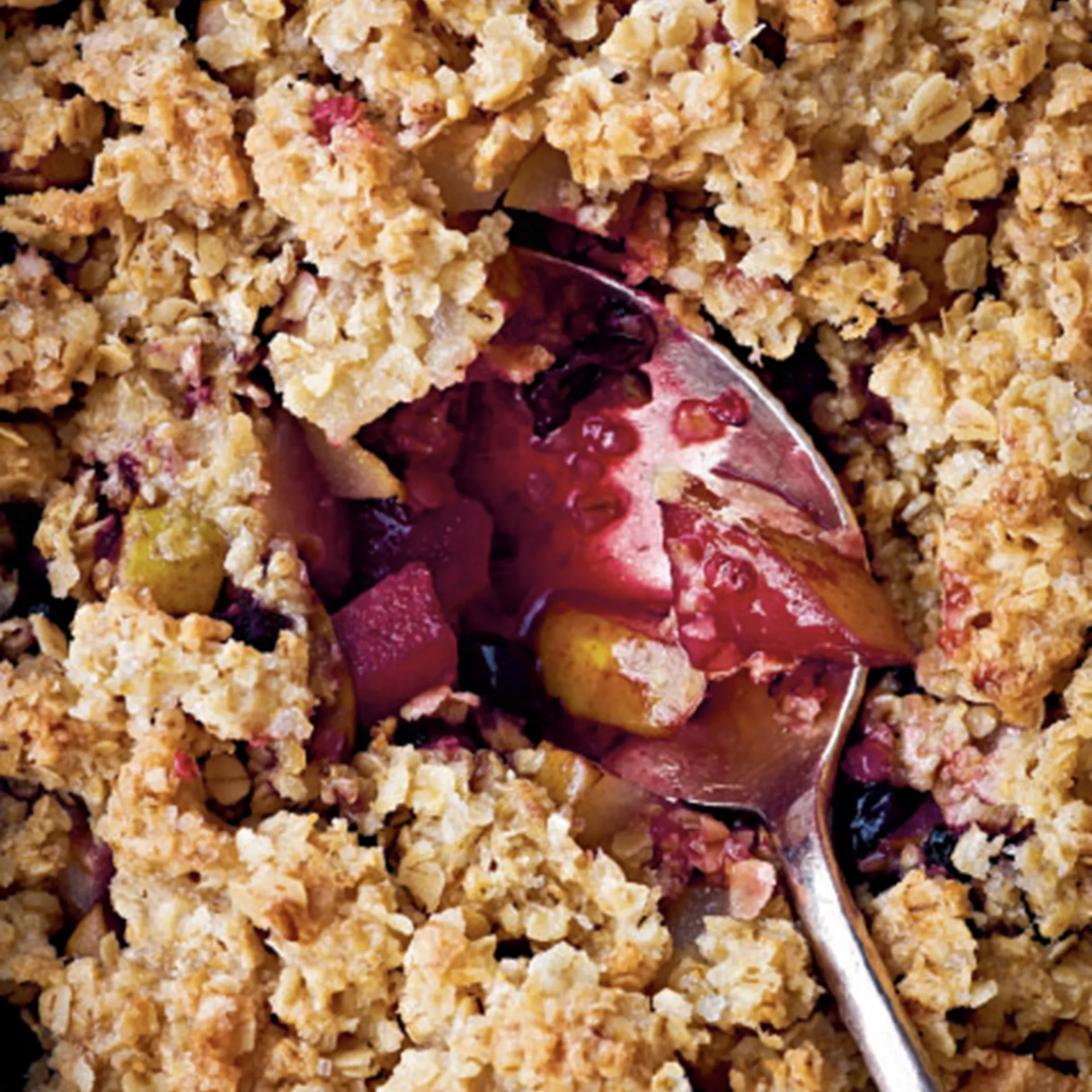 Pære-solbærcrumble