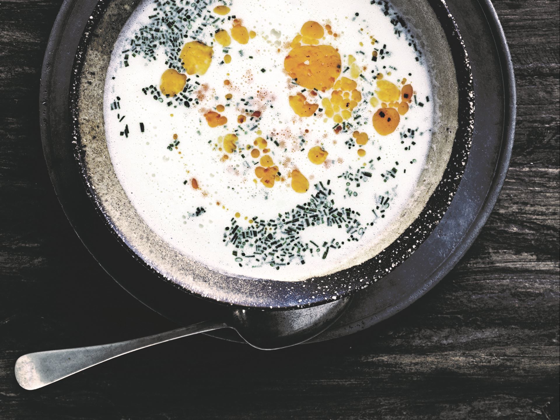 Jordskokkesuppe med chorizo