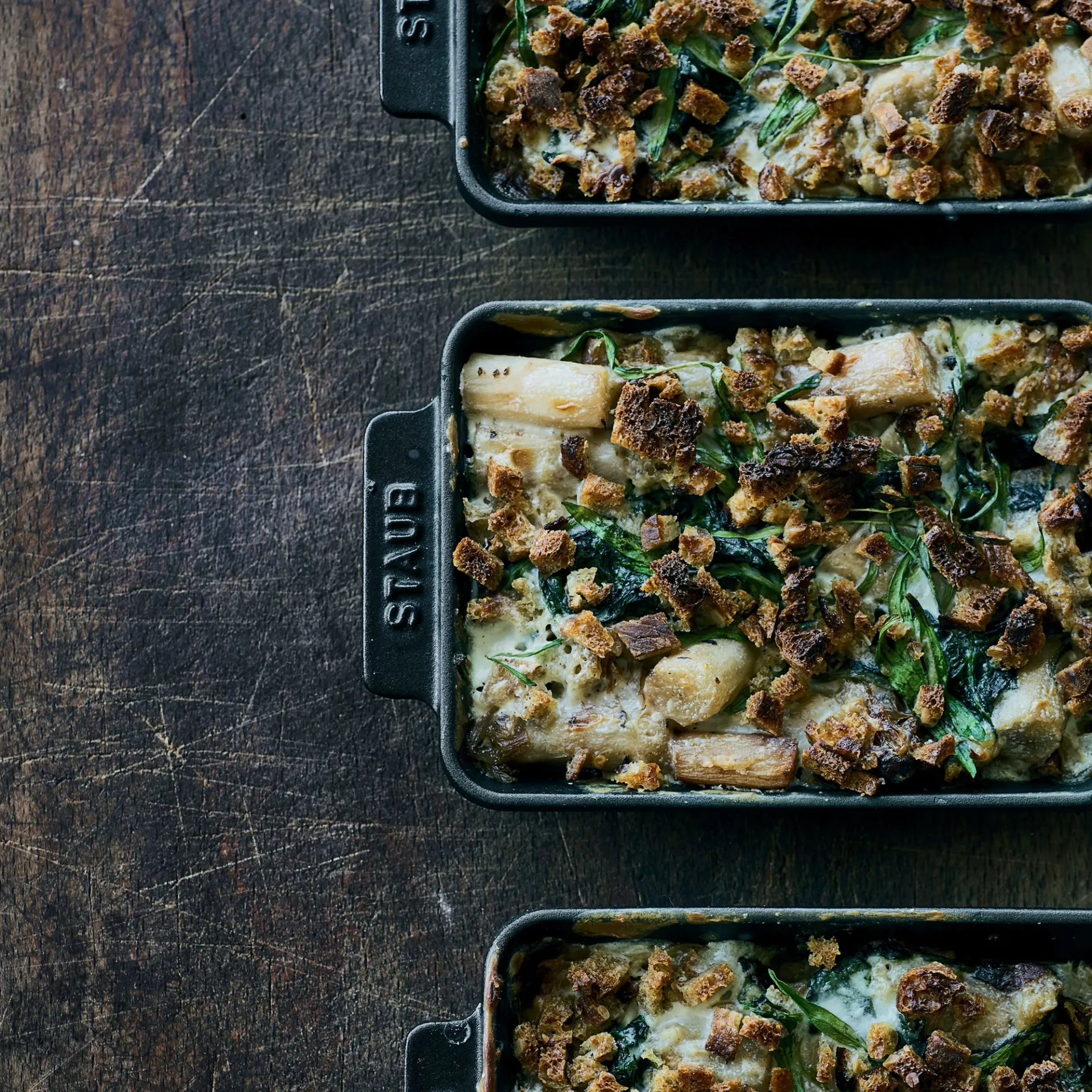 Gratin af spinat og skorzonerrod