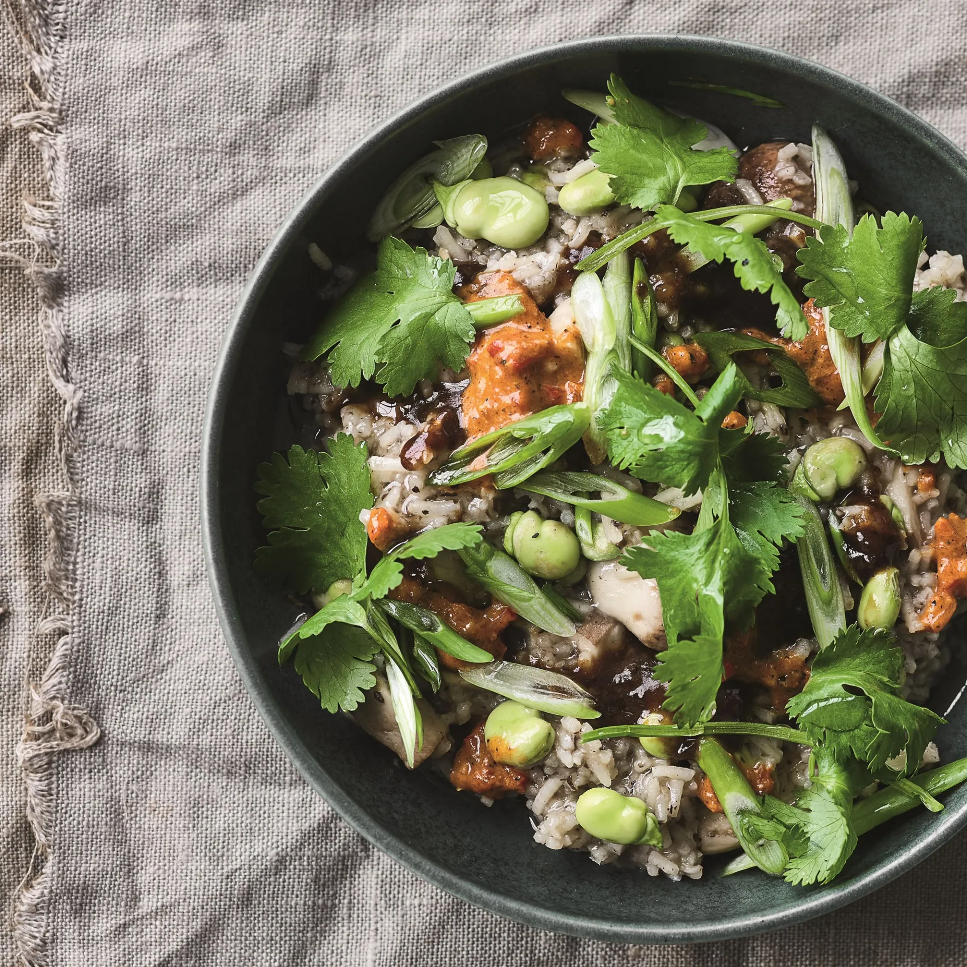 Risgrød med svampe, hoisinsauce og hestebønner