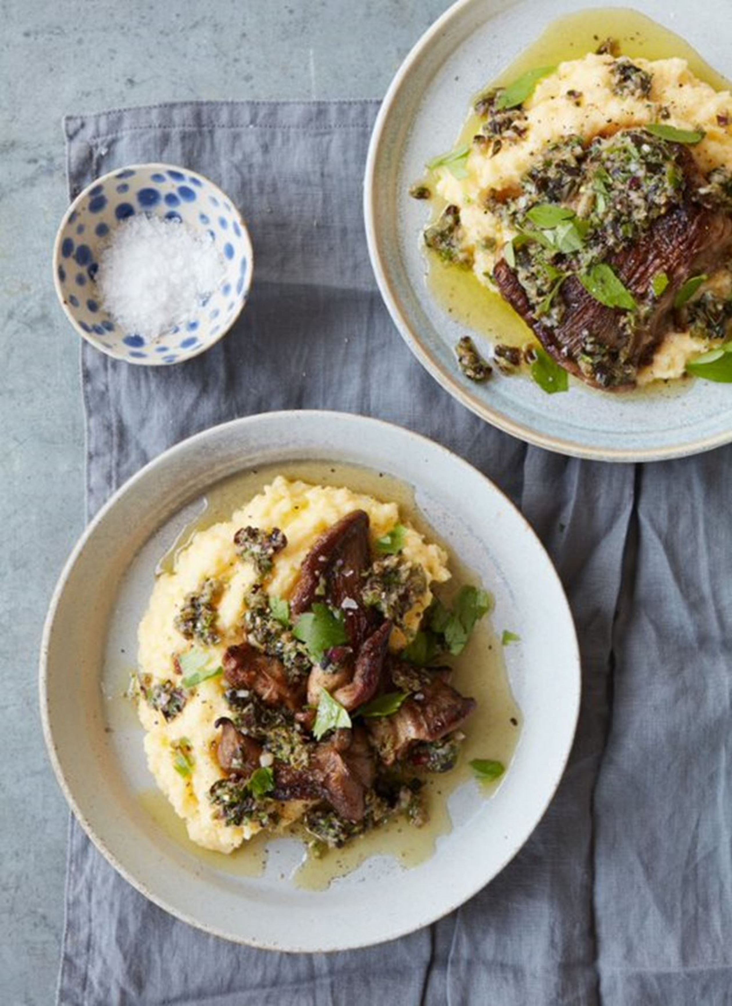Polenta med østershatte og verbena-vinaigrette