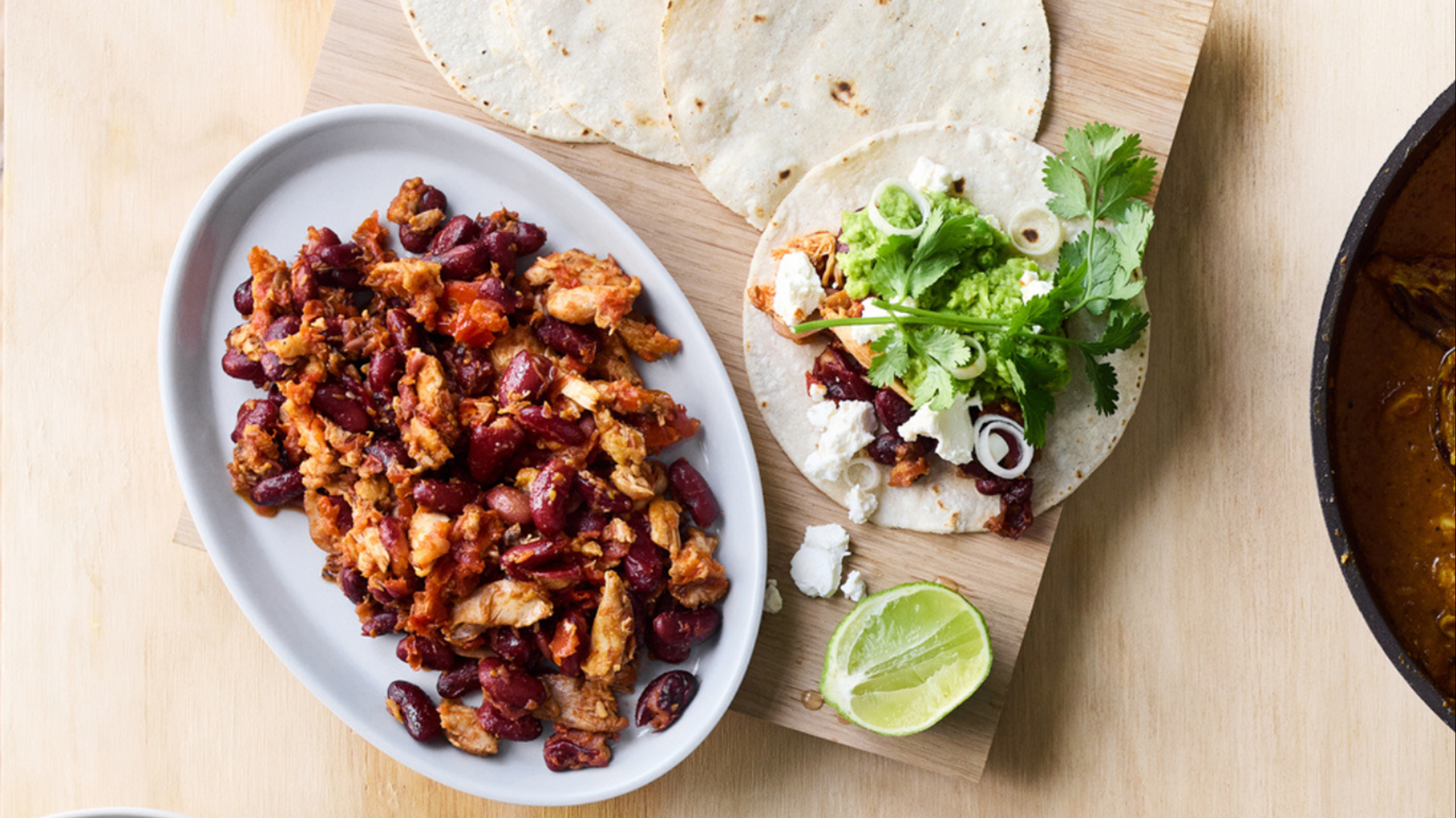 Tacos med kylling, røde bønner og ærte-mash