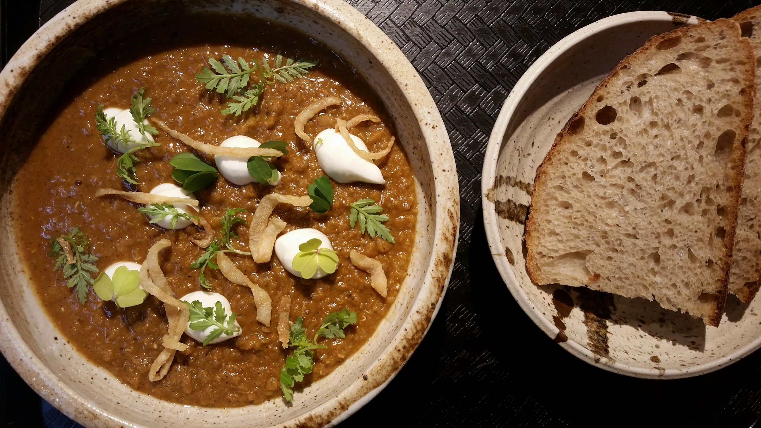 Dahl med røde linser og kokosmælk