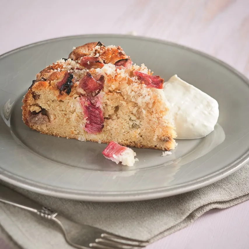 Kage med rabarber og kokos