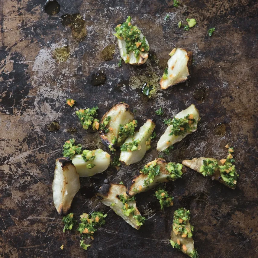 Confiterede jordskokker med timian