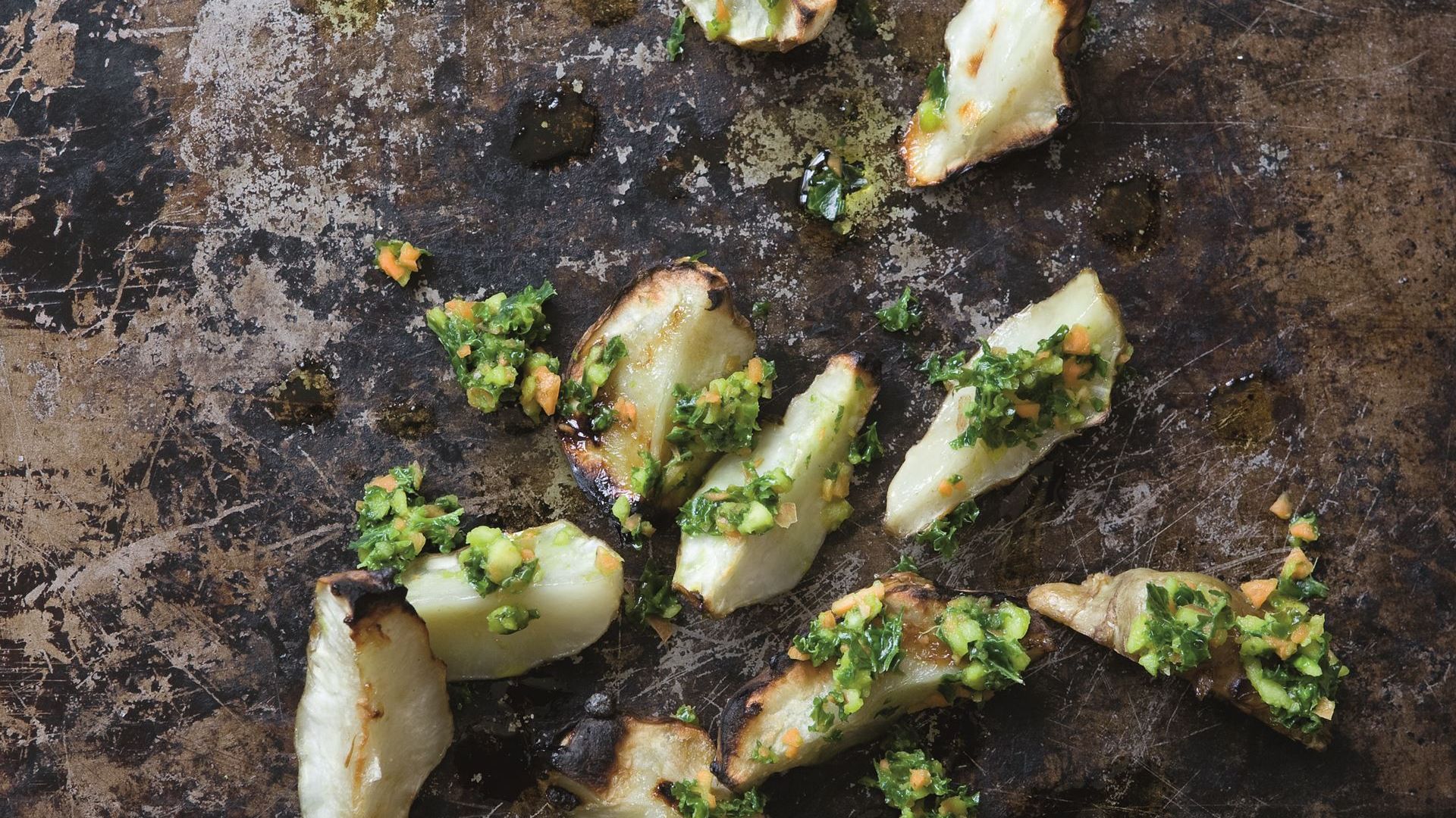 Confiterede jordskokker med timian