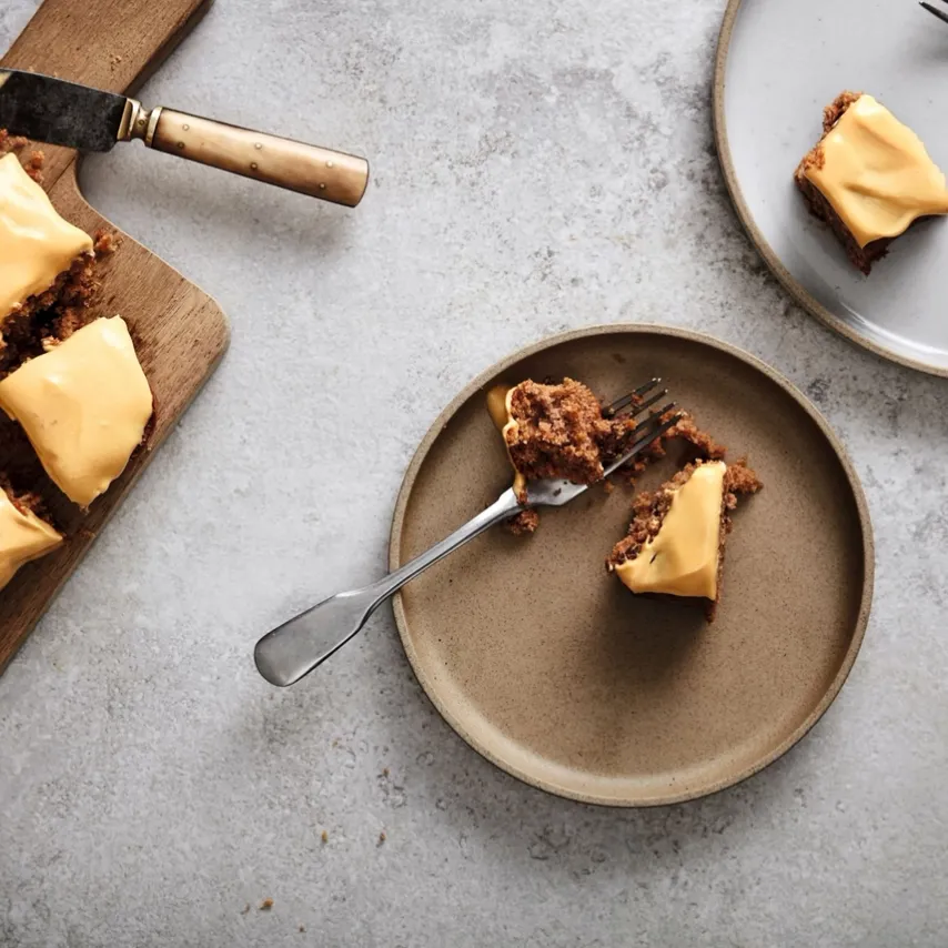 Glutenfri gulerodskage med havtornscreme