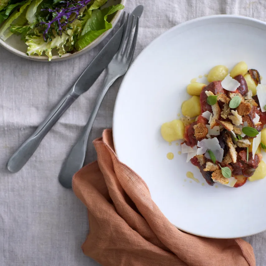 Mad på tværs af generationer: En guide i at lave madklub på plejehjem