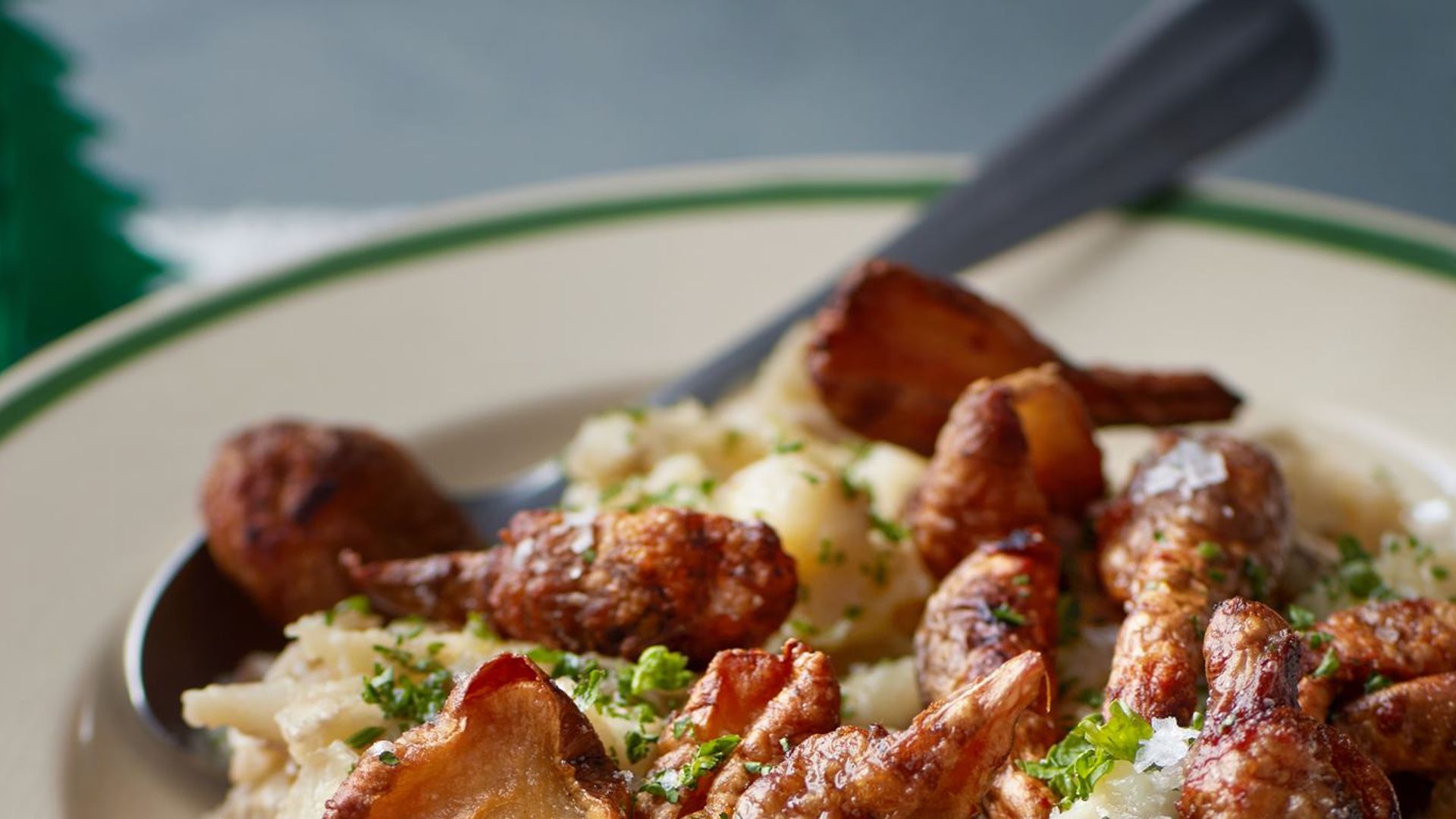 Bagt jordskokkemos med sprøde stegte jordskokker