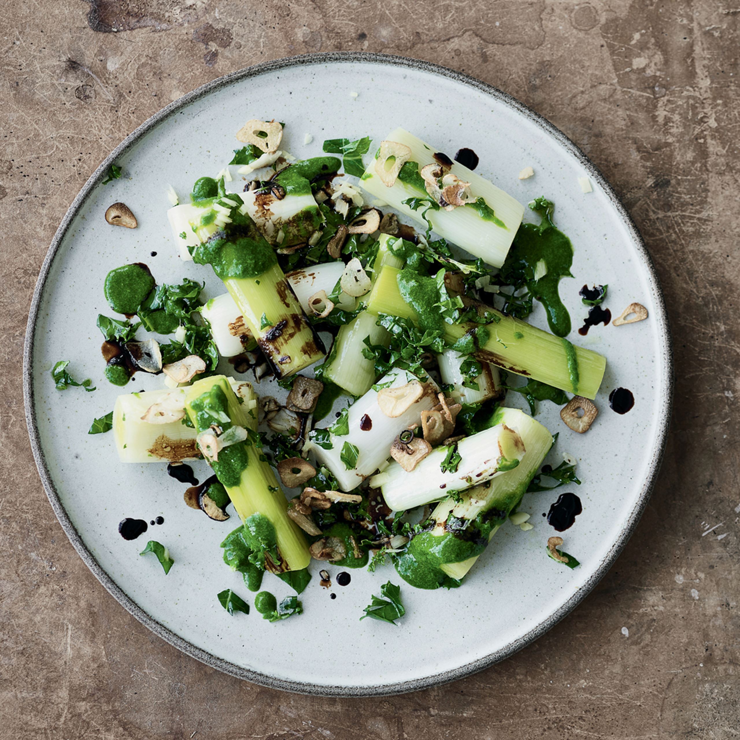 Dampede porrer og grønkålspuré