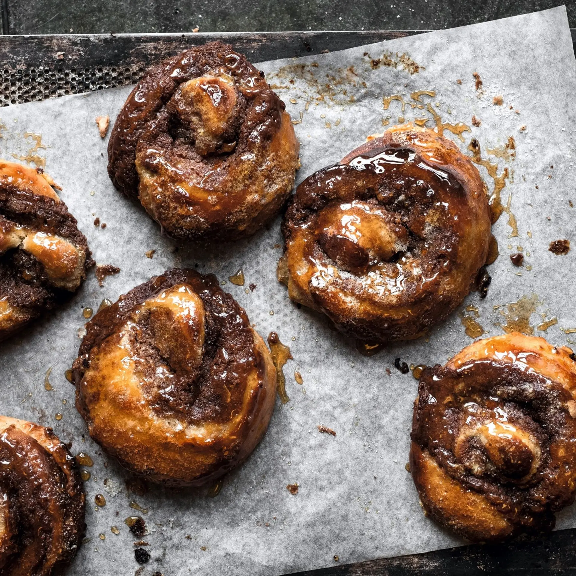 Glutenfri kanelsnegle med æblesirup