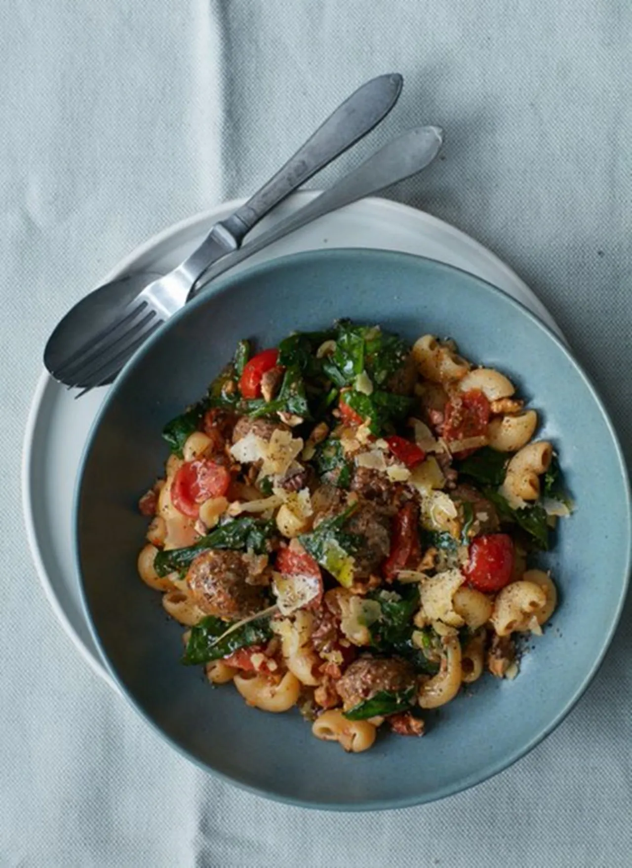 Pasta med røde linseboller