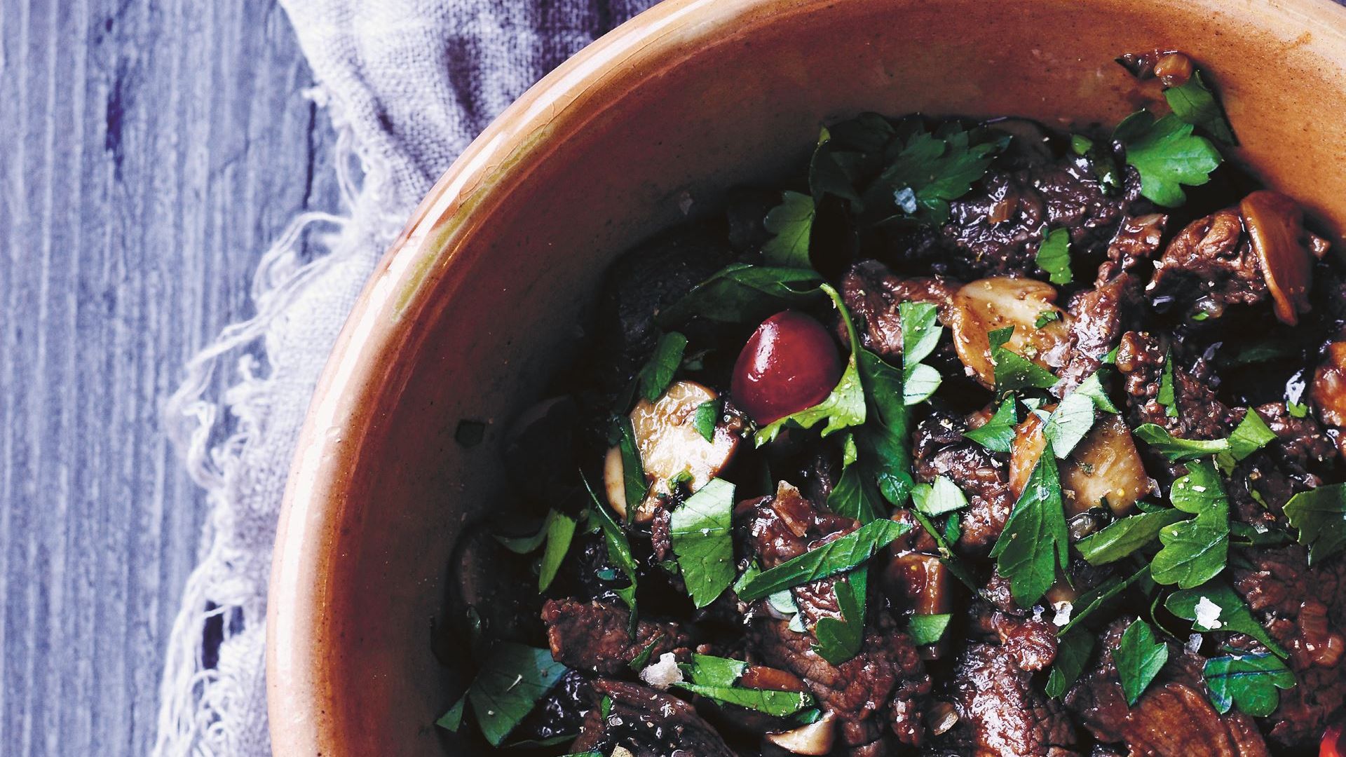 Bøf stroganoff med kartoffelmos