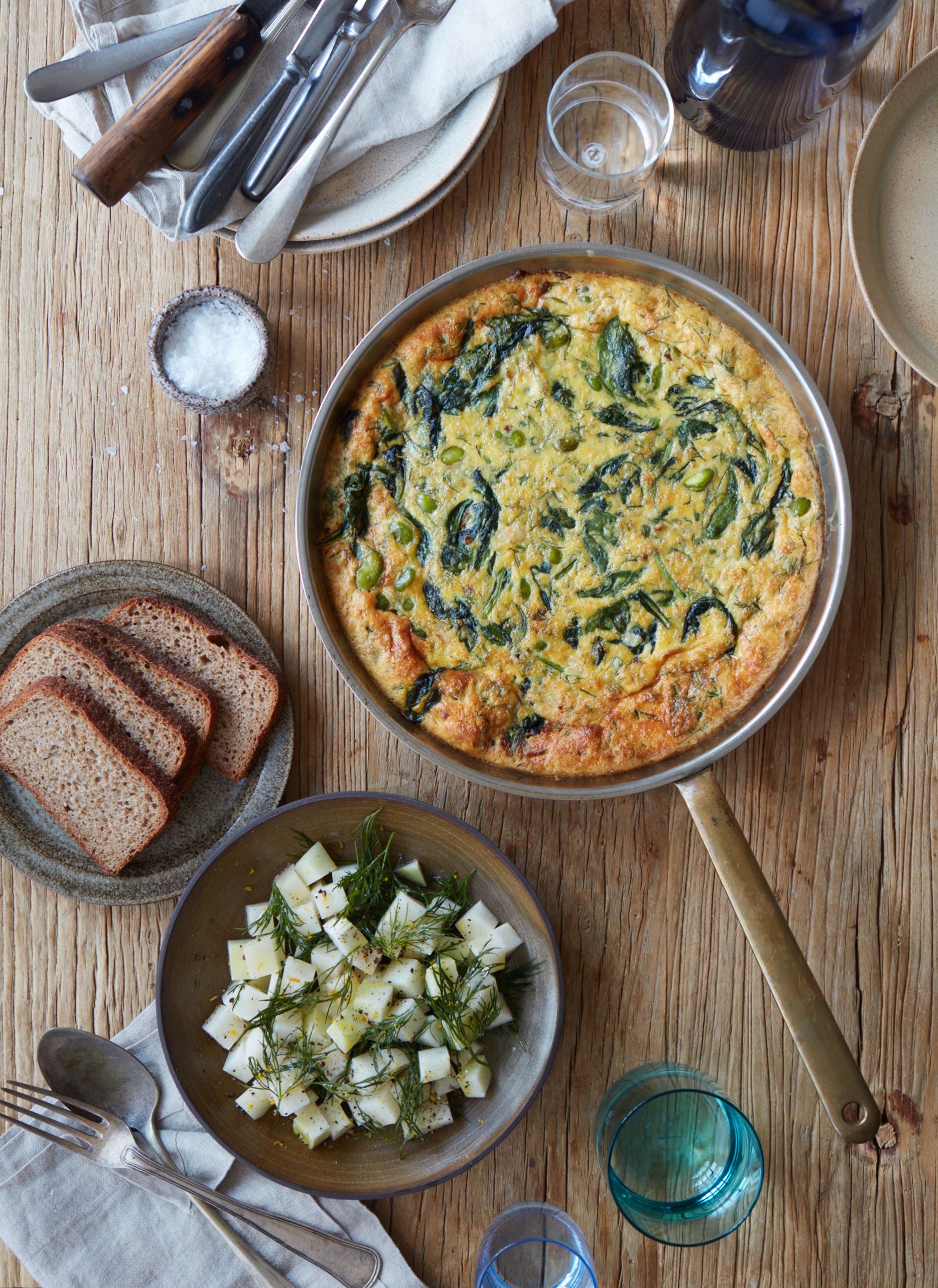 Æggekage med svampe og spinat