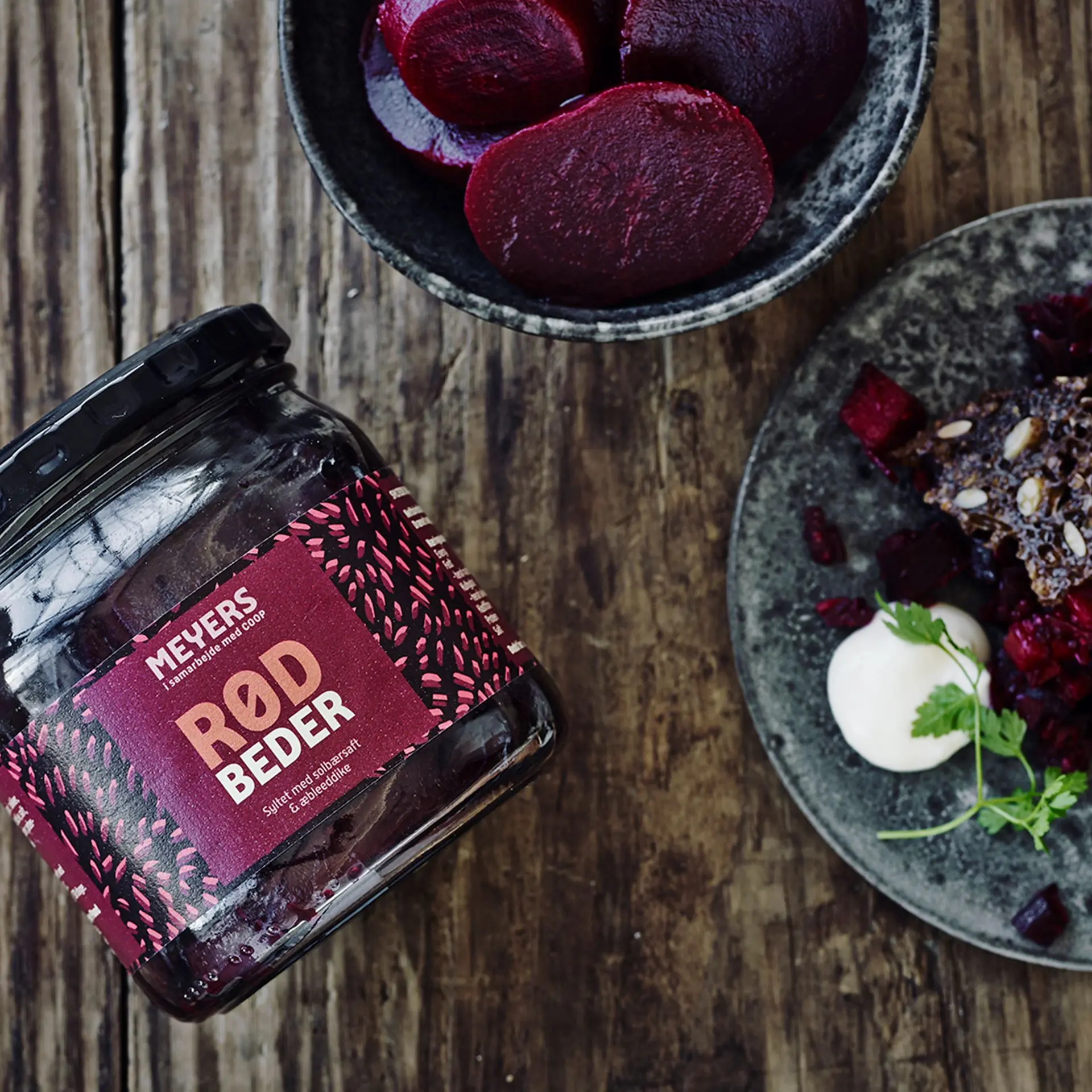 Syltede rødbeder med solbær og anis