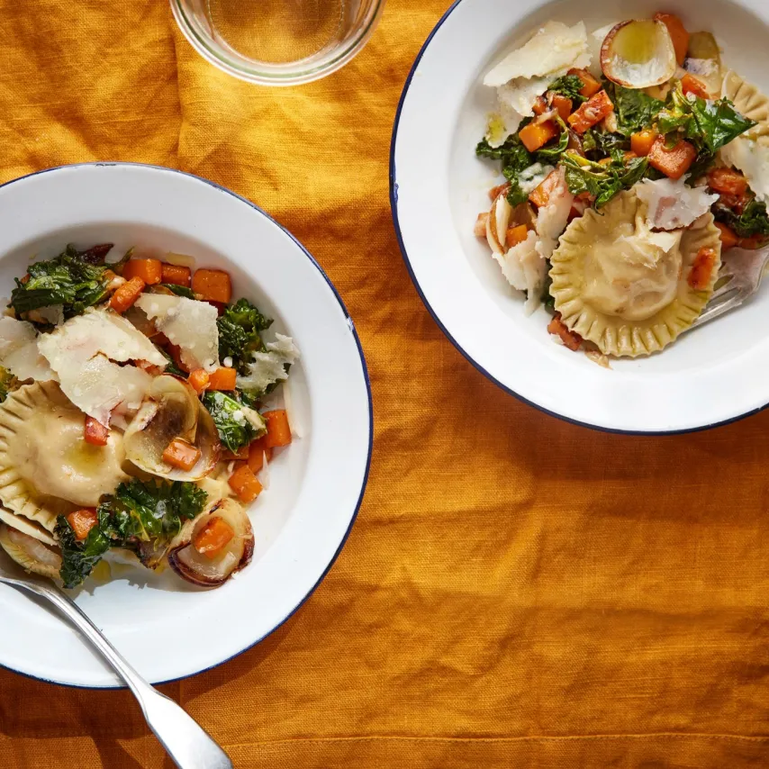 Fyldt pasta med græskar og kål