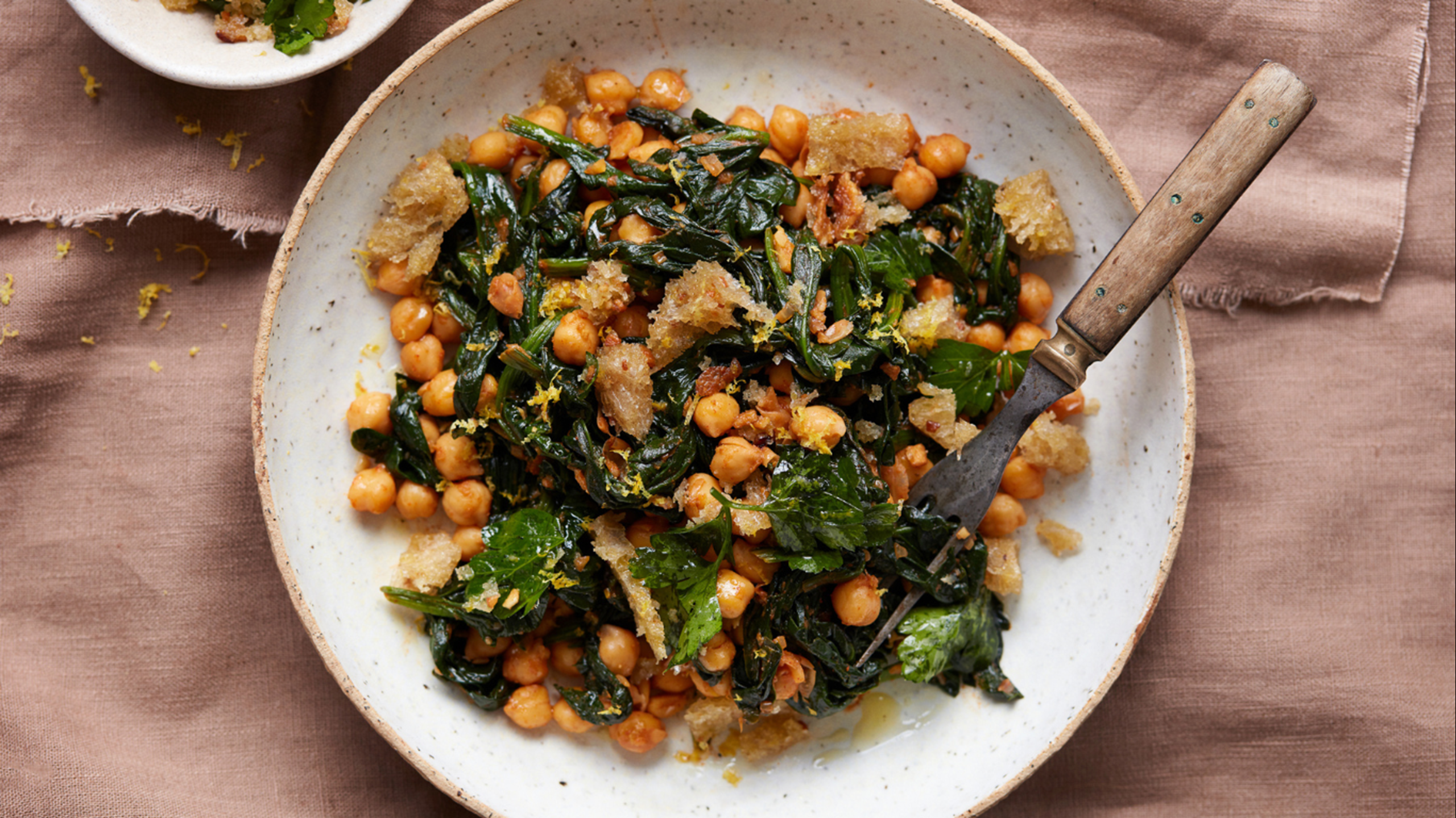 Kikærtesalat med spinat