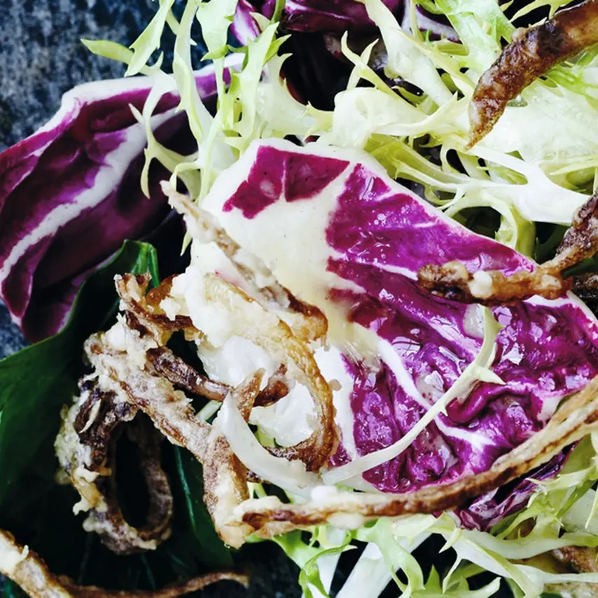 Bitre salater med hvedekerner, spisekastanjer og klementiner